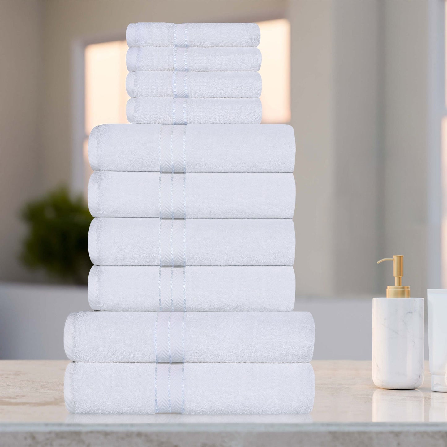 Ultra-Plush Turkish Cotton Hotel Collection Super Absorbent Solid Luxury Bathroom Set - White