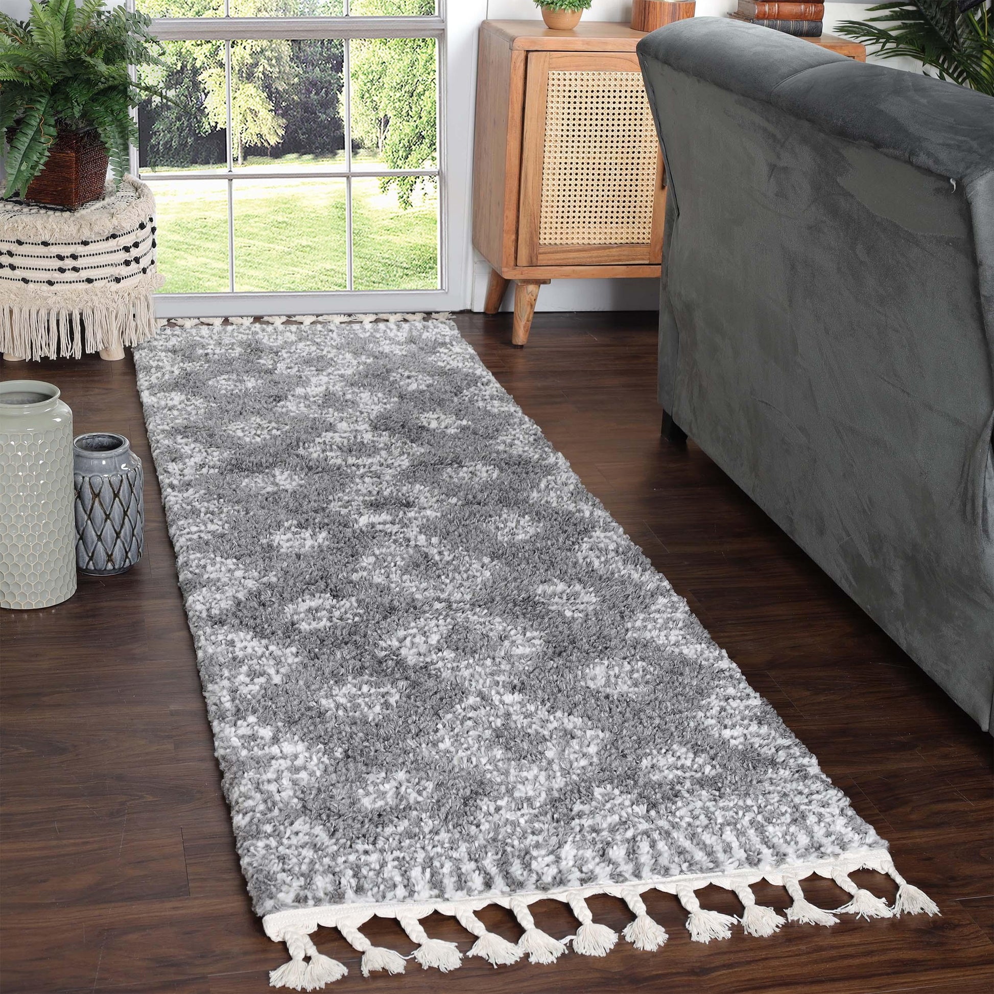 Superior Bohemian Geometric Indoor Plush Shag Area Rug with Tassels - Cream-Black