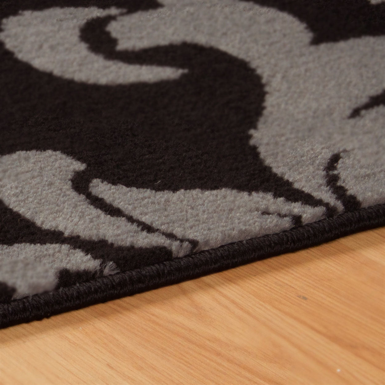 Superior Casper Damask Floral Area Rug - Black