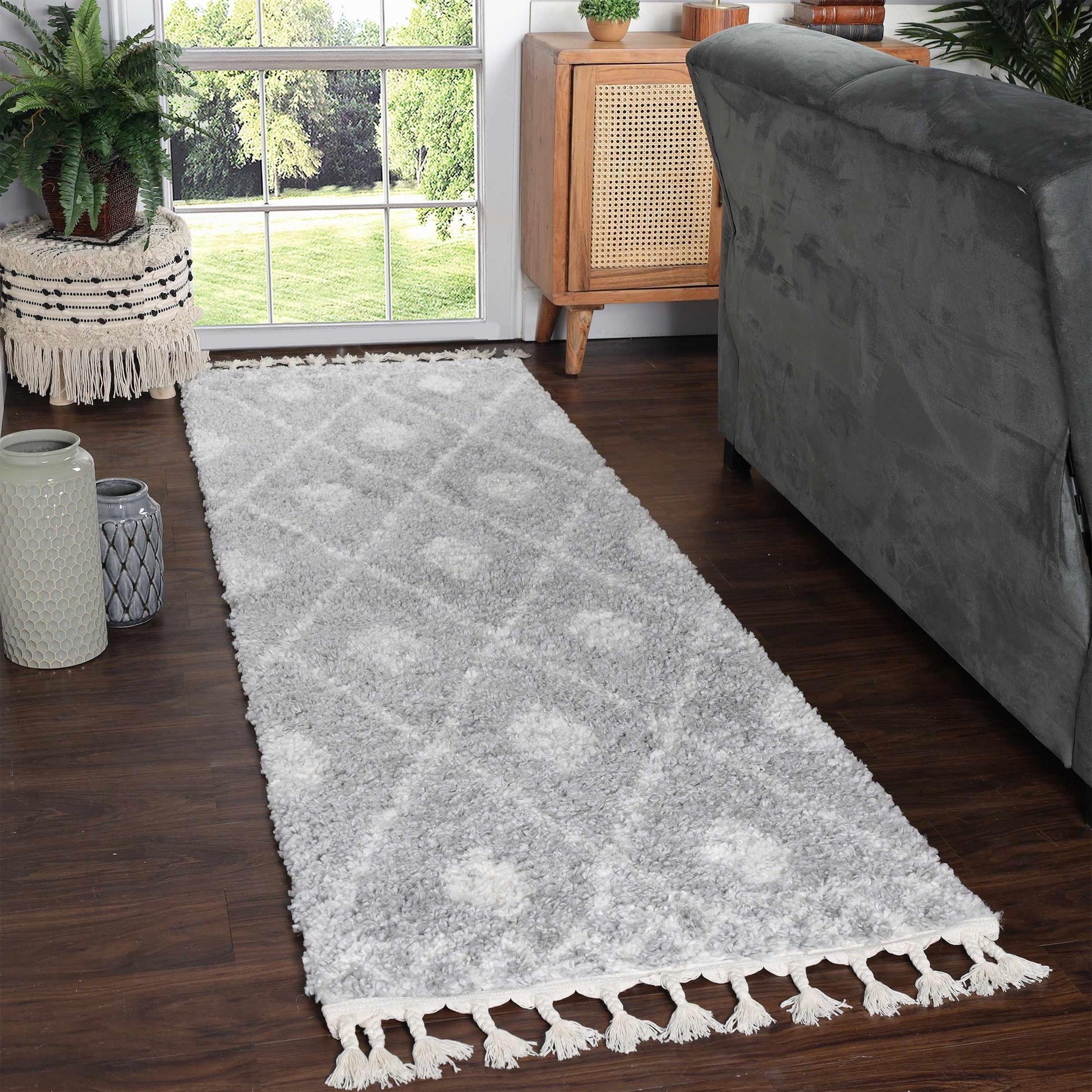Superior Boho Tribal Geometric Indoor Shag Area Rug with Tassels - Cream-Grey