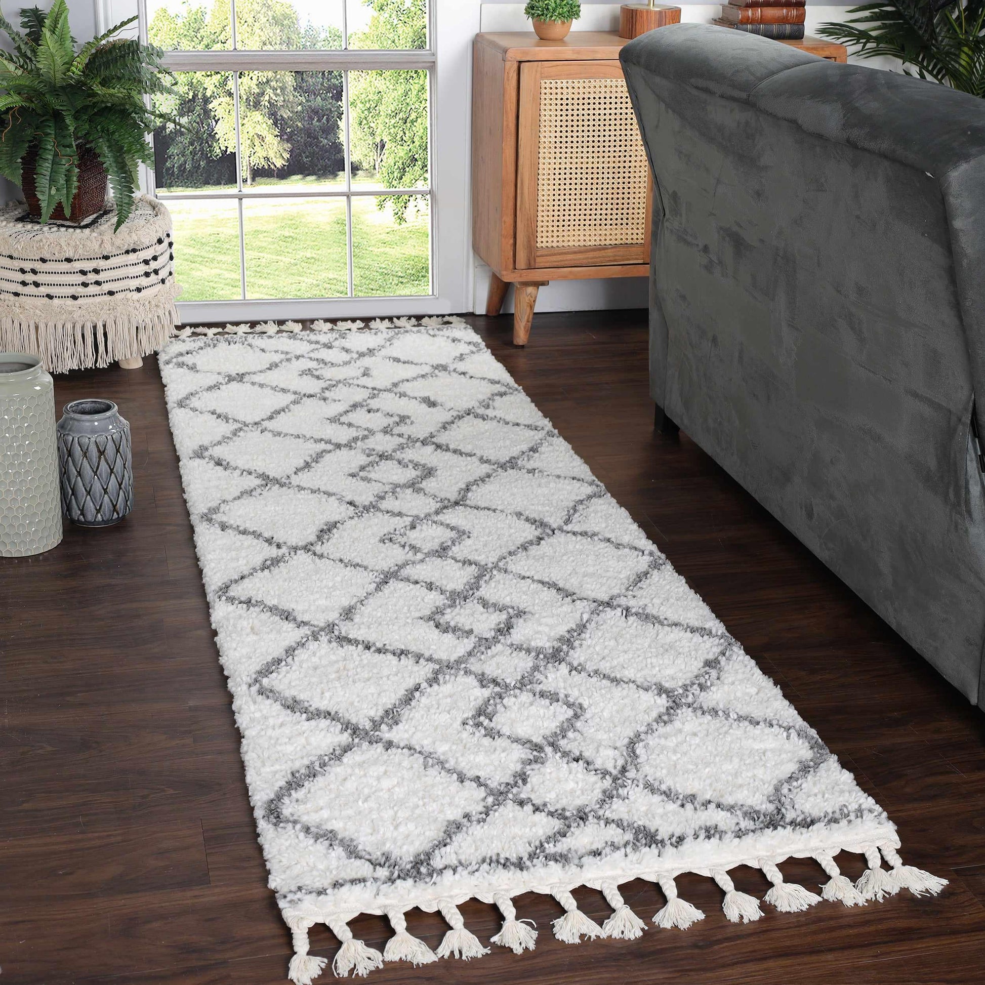 Superior Boho Geometric Diamonds Indoor Plush Shag Area Rug with Tassels - Cream-Black