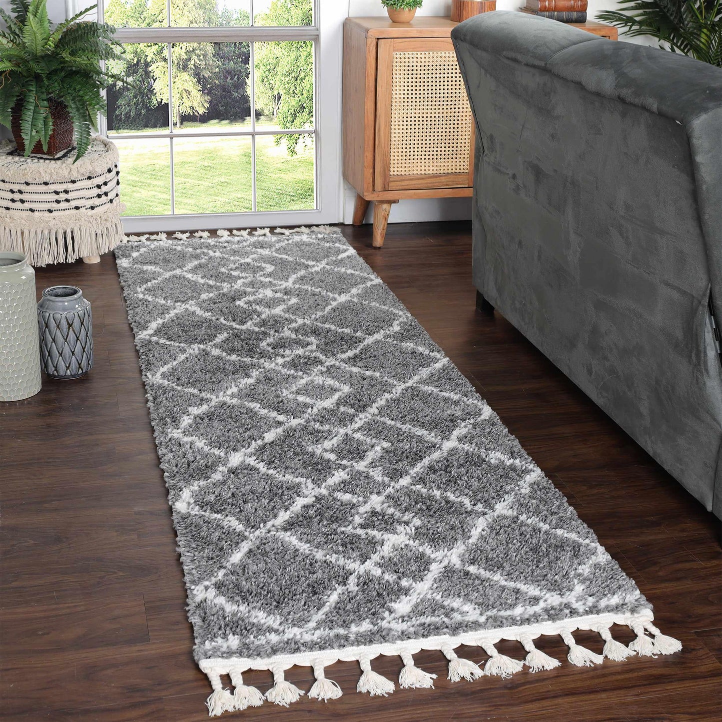 Superior Boho Geometric Diamonds Indoor Plush Shag Area Rug with Tassels - Cream-Black