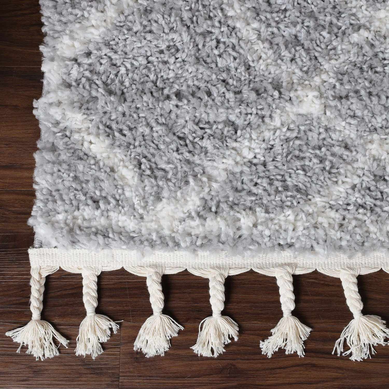 Superior Boho Geometric Diamonds Indoor Plush Shag Area Rug with Tassels - Cream-Grey