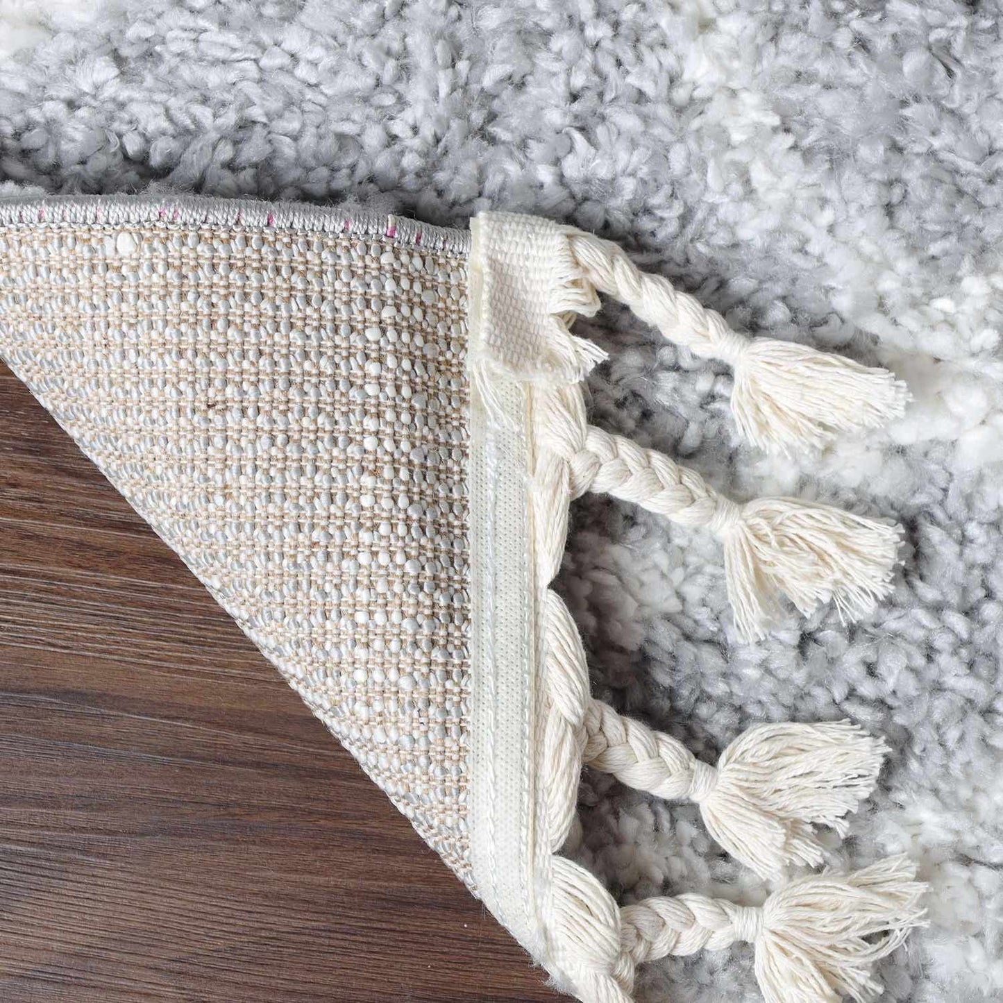 Superior Boho Geometric Diamonds Indoor Plush Shag Area Rug with Tassels - Cream-Grey