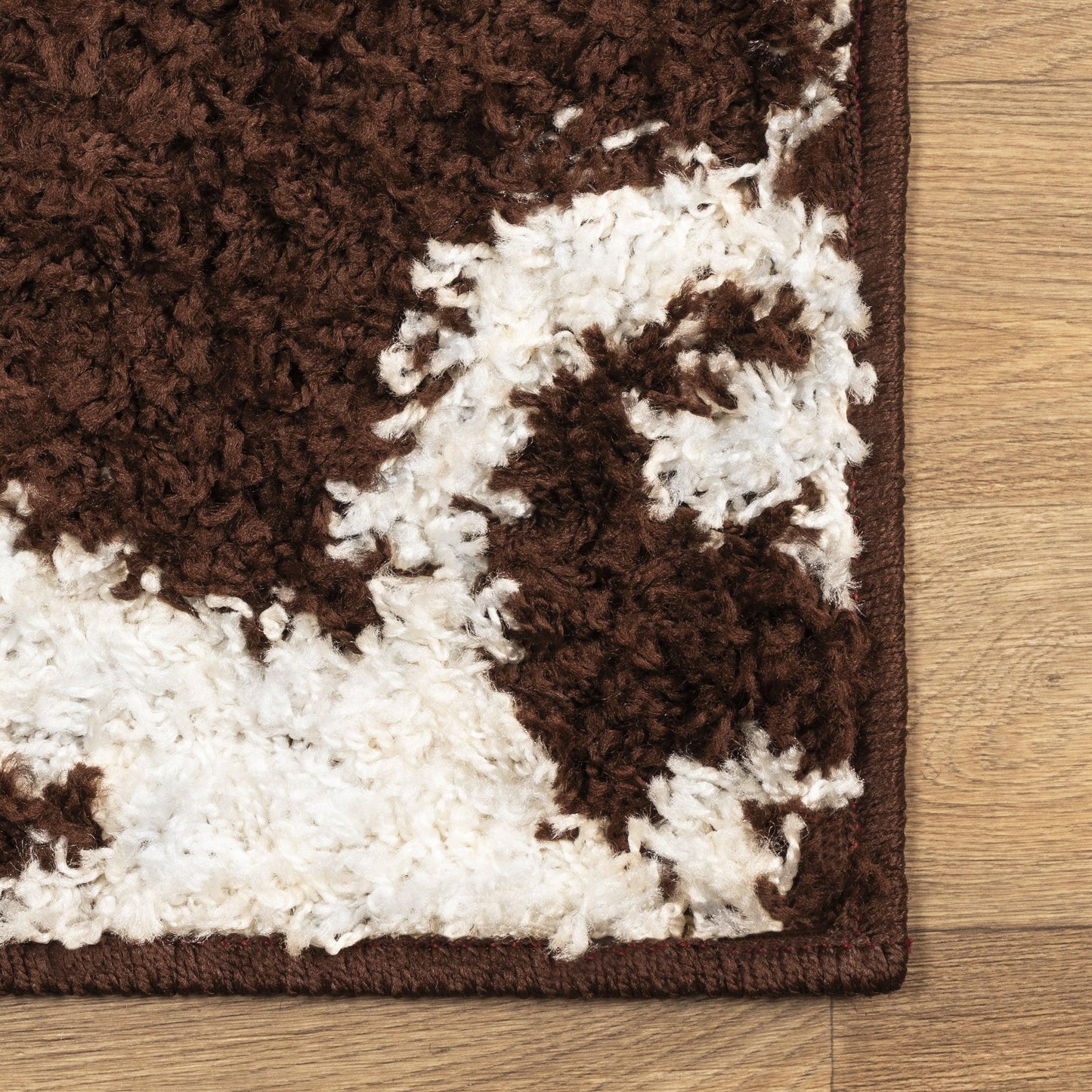 Superior Victorian Glam Floral Medallion Indoor Shag Area Rug - Black White