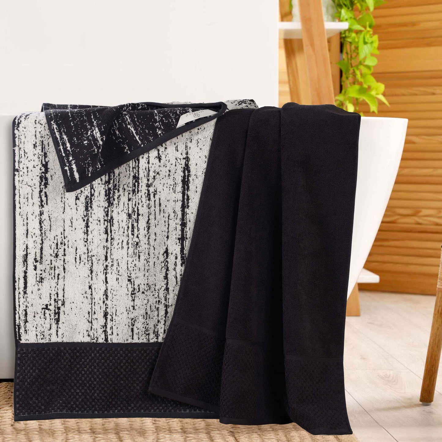 Lodie Cotton Jacquard Solid and Two-Toned Bath Sheet - Black-Ivory