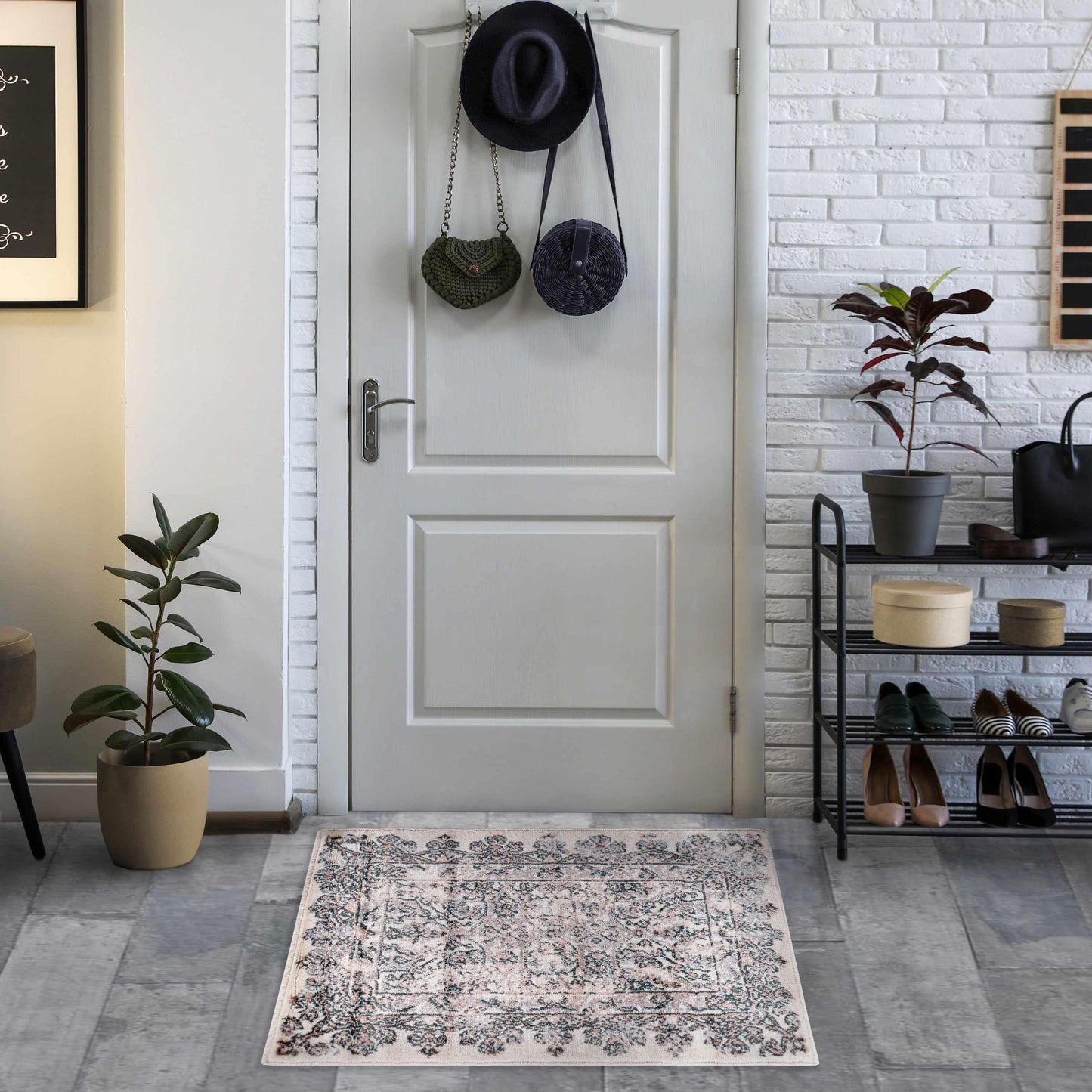 Superior Myel Distressed French Inspired Area Rug - Mulberry