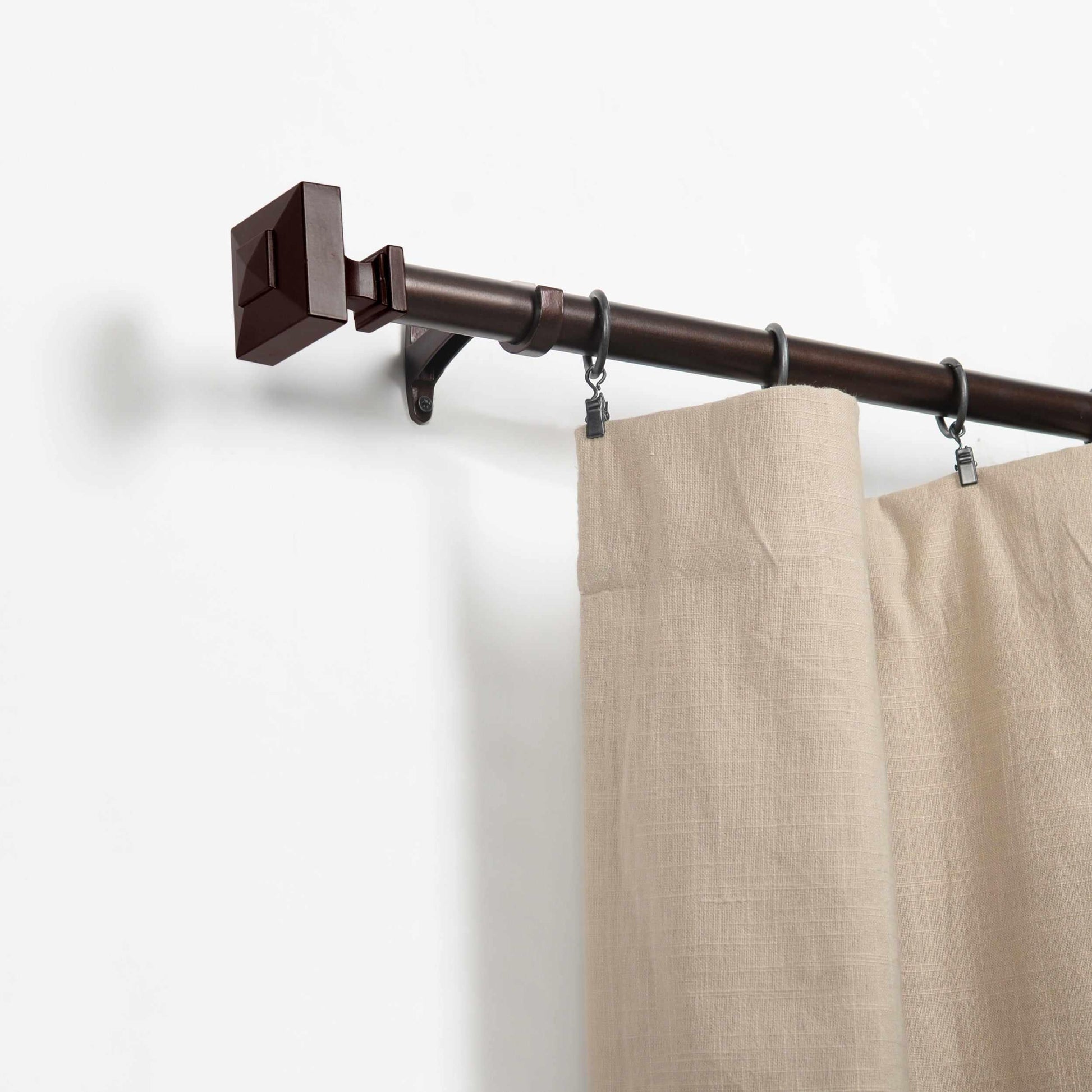 Rohan Expandable Curtain Rod in Rubbed Bronze - Cognac
