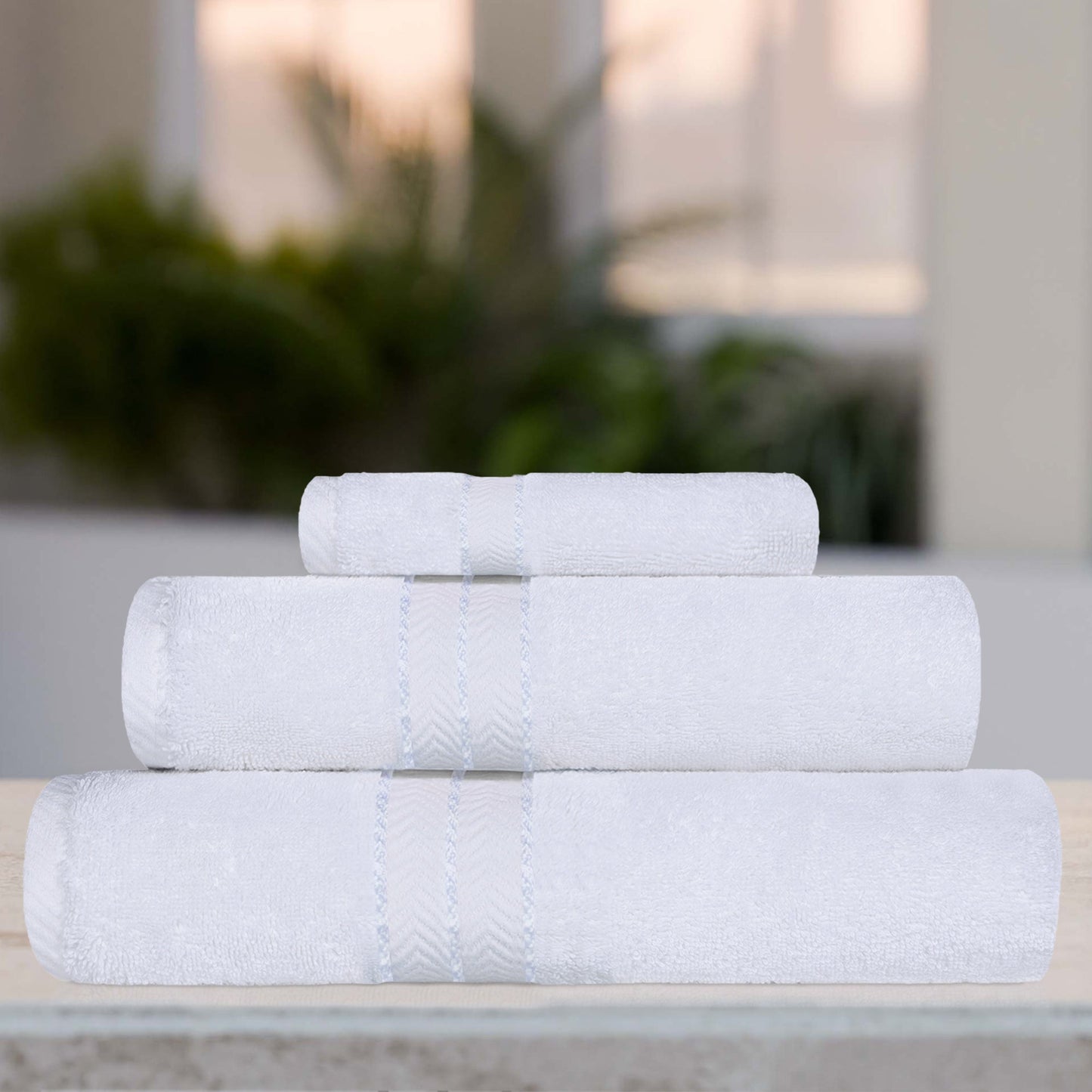 Ultra-Plush Turkish Cotton Hotel Collection Super Absorbent Solid Luxury Bathroom Set - White