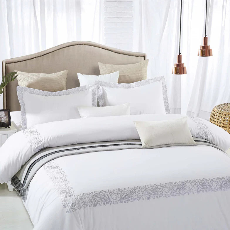 Moon Lawn Embroidered Cotton Duvet Cover Set - White