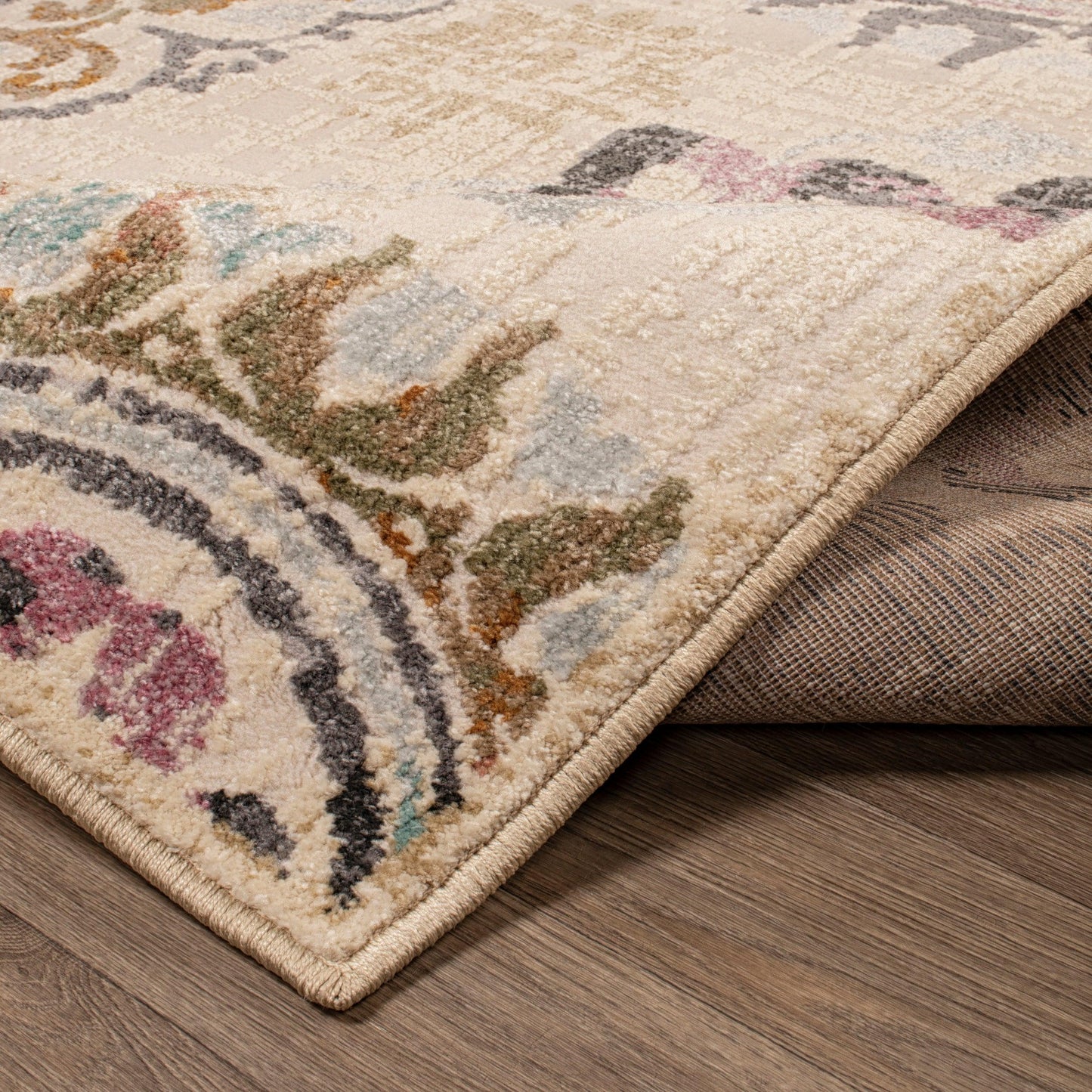 Superior Ceyone Distressed Floral Medallion Area Rug - Ivory