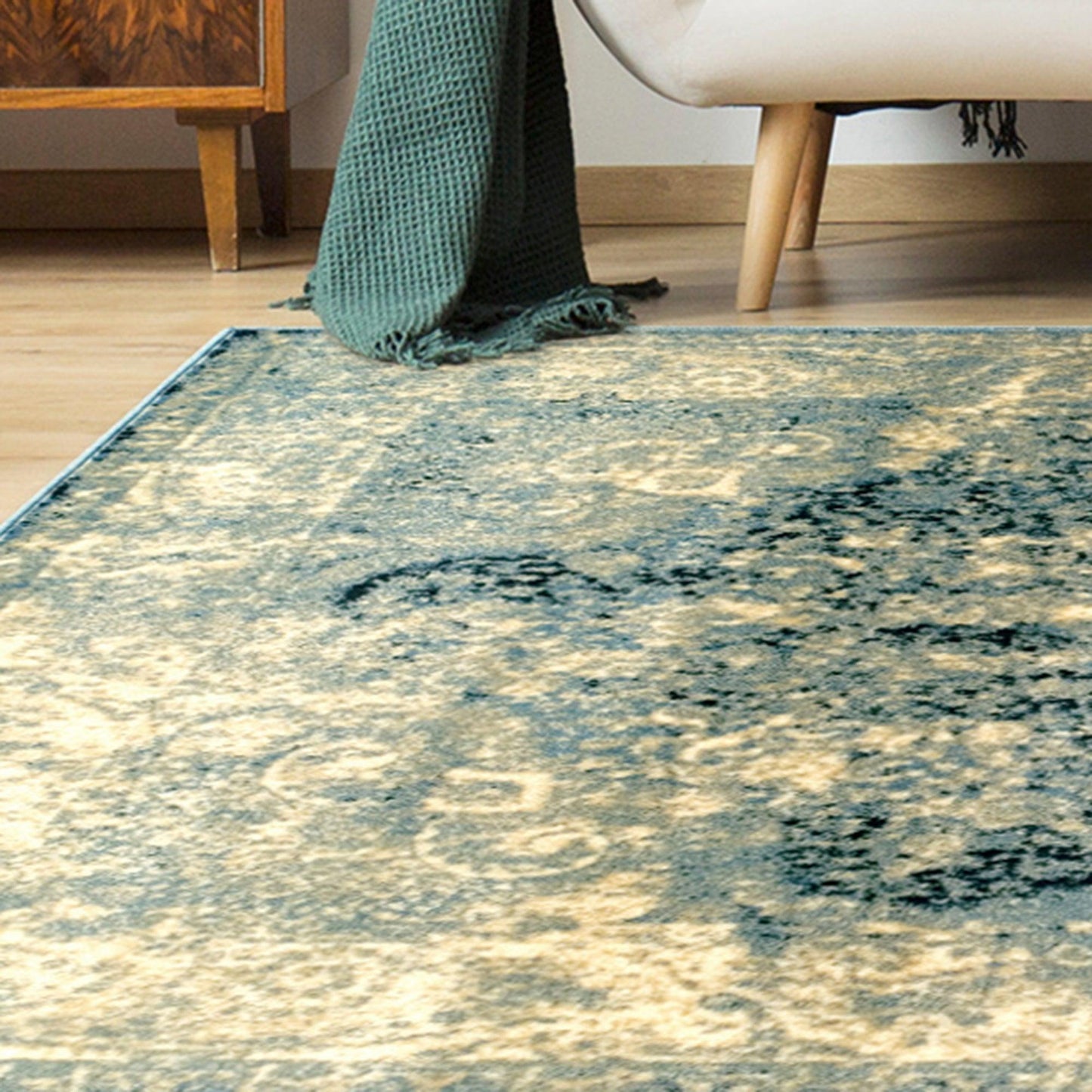 Superior Zelda Vintage Oriental Distressed Medallion Indoor Area Rug or Runner - Blue