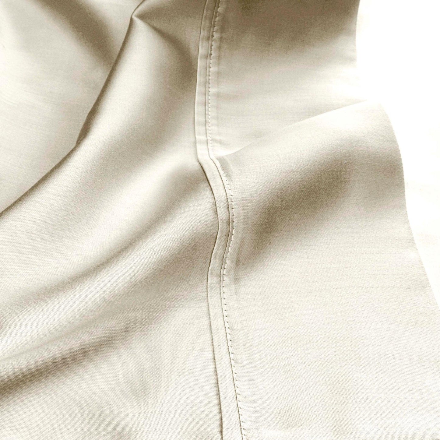 Superior Egyptian Cotton 530 Thread Count Solid Sheet Set - Ivory