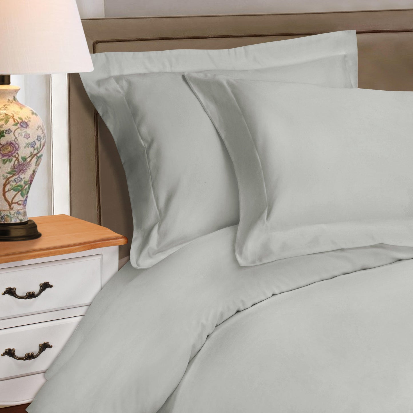 Superior Premium Egyptian Cotton 530 Thread Count Solid Duvet Cover Set - Platinum
