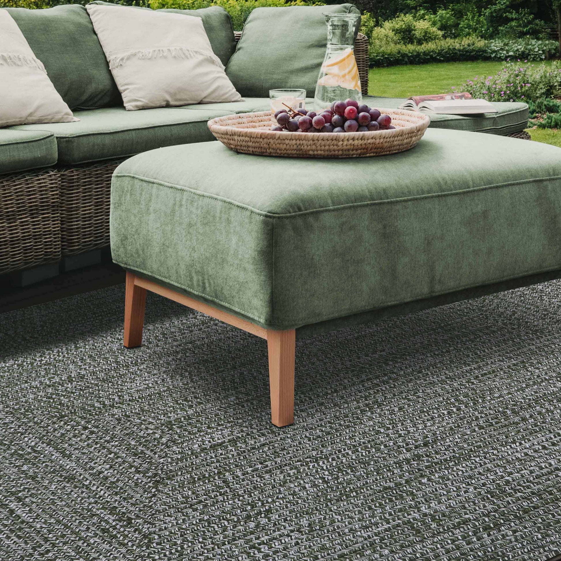 Multi Toned Braided Area Rug Bohemian Indoor Outdoor Rugs - Green-White