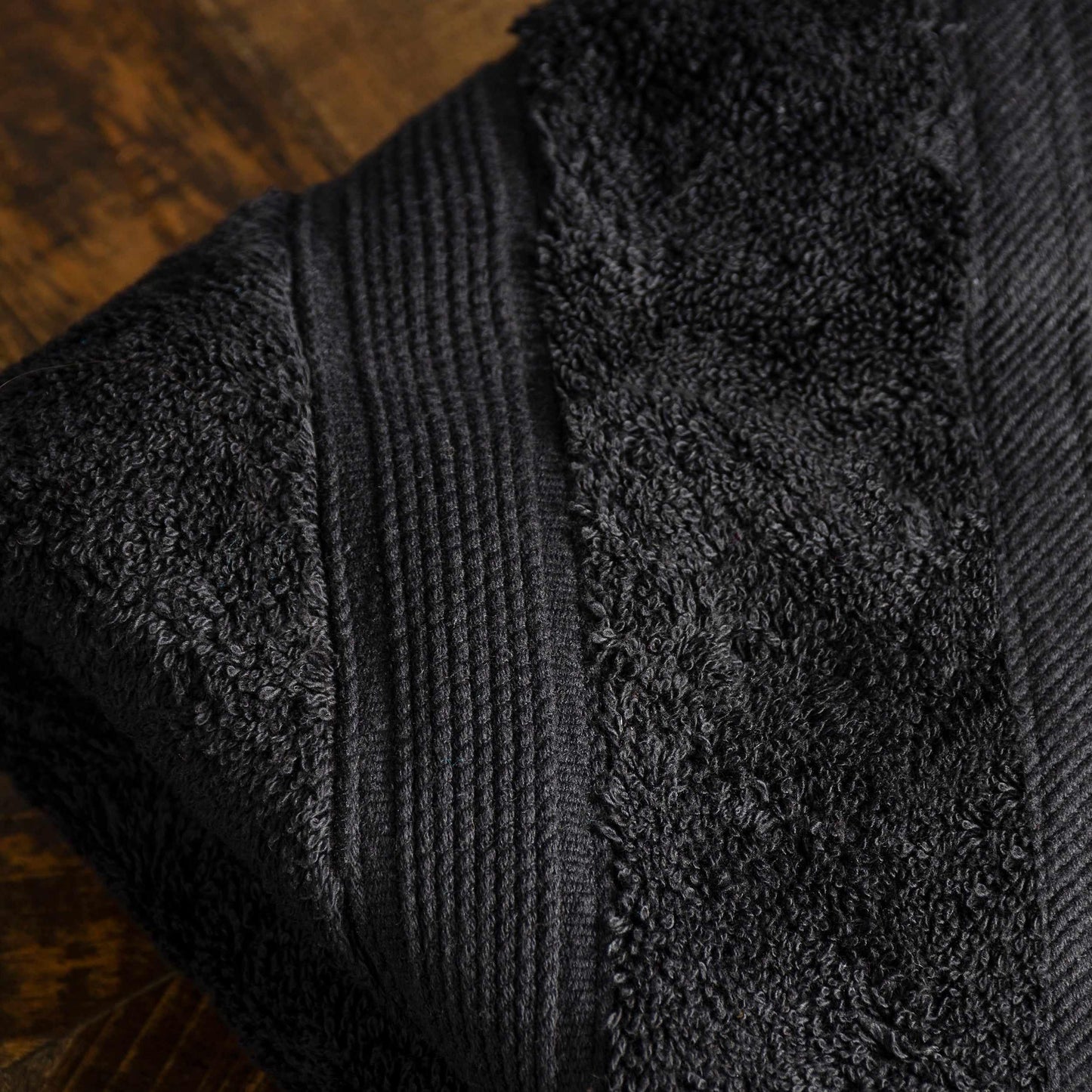 Modern Organic Solid 650 GSM 6- Pieces Towel Set - Black