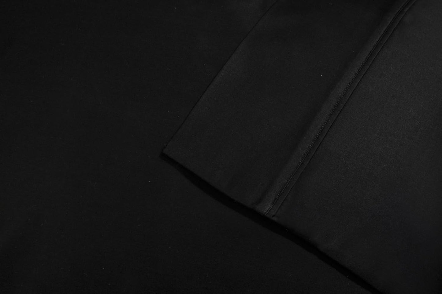 Superior Egyptian Cotton 700 Thread Count 2 Piece Pillowcase Set - Black
