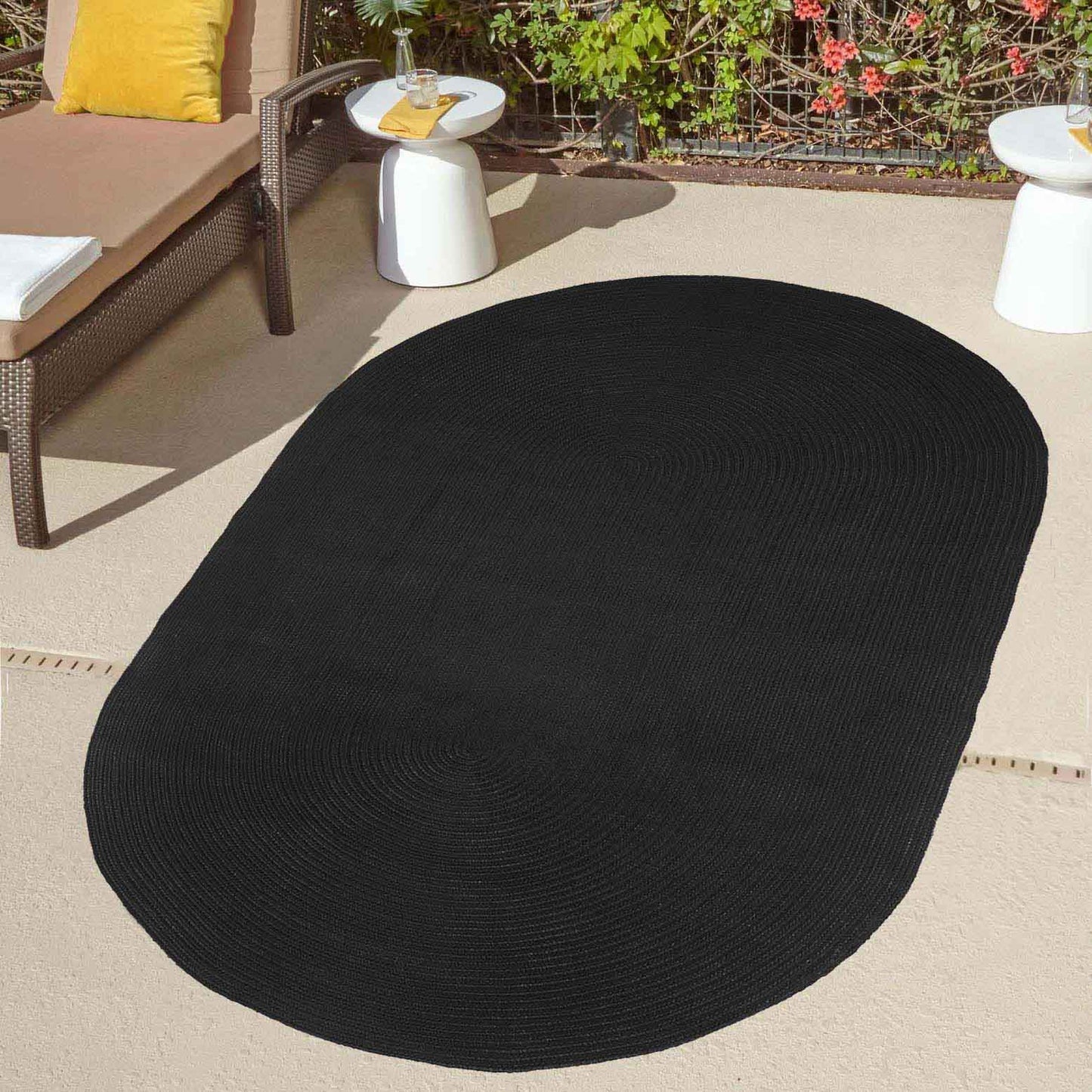 Classic Braided Weave Oval Area Rug Indoor Outdoor Rugs - Black