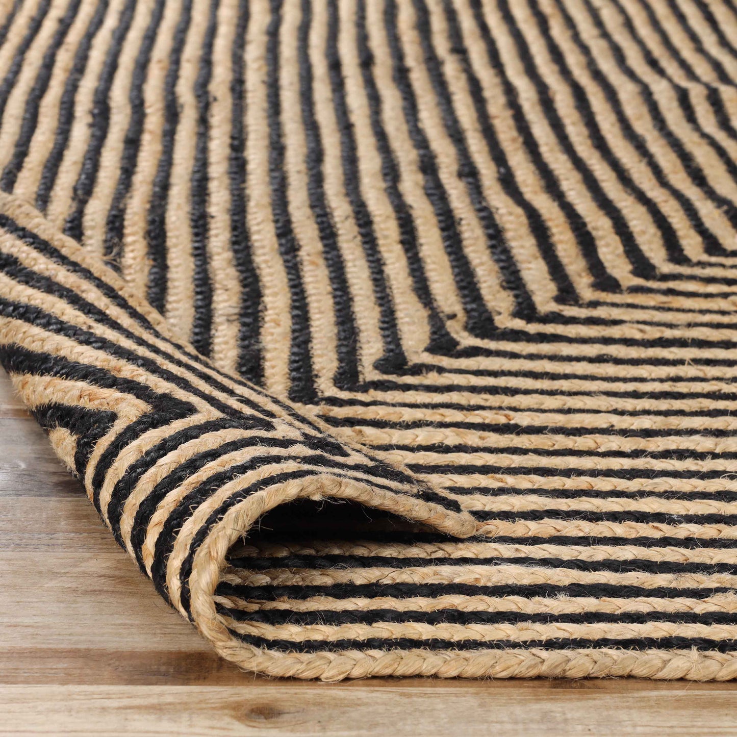 Braided Jute Reversible Round Indoor Outdoor Area Rug - Black