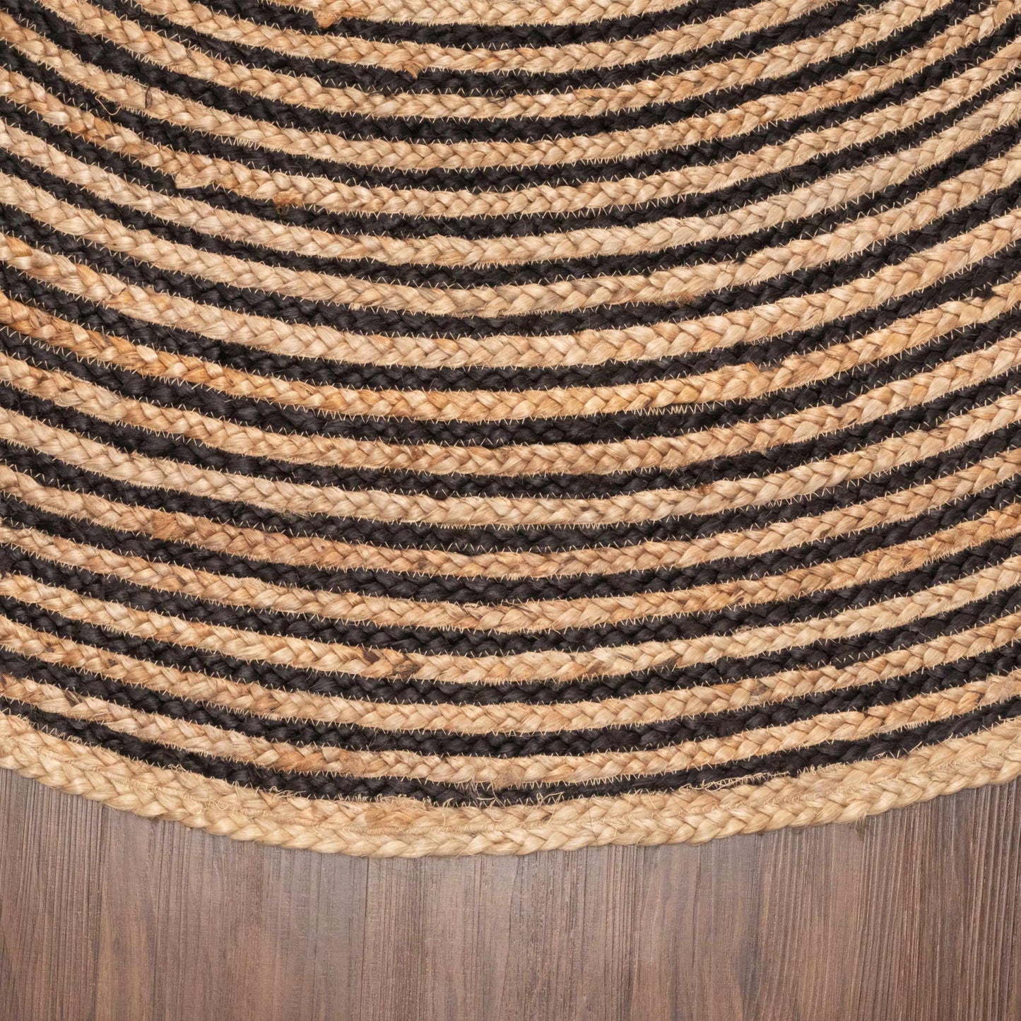 Superior Braided Round Jute Indoor Area Rug - Black