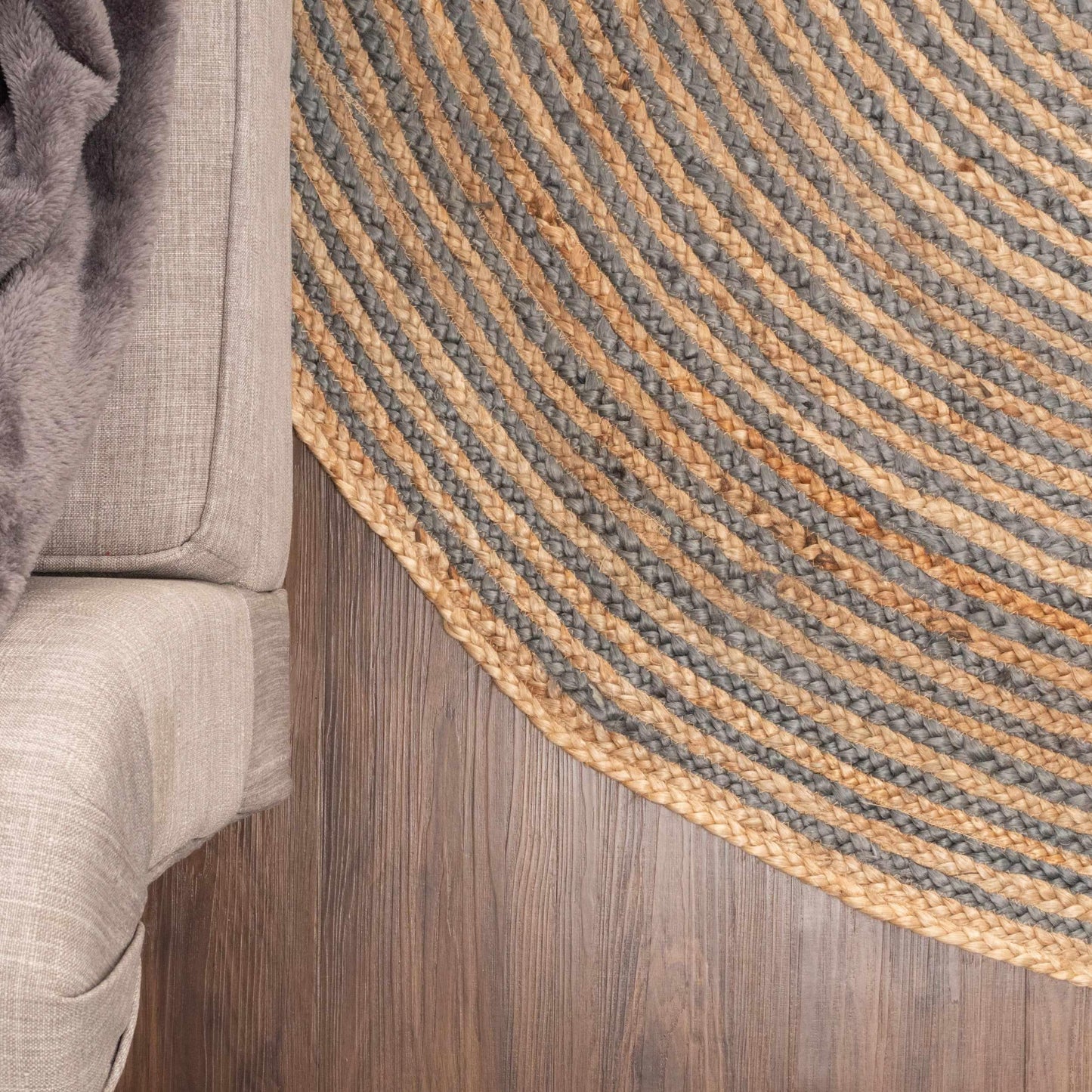 Superior Braided Round Jute Indoor Area Rug - Light Blue