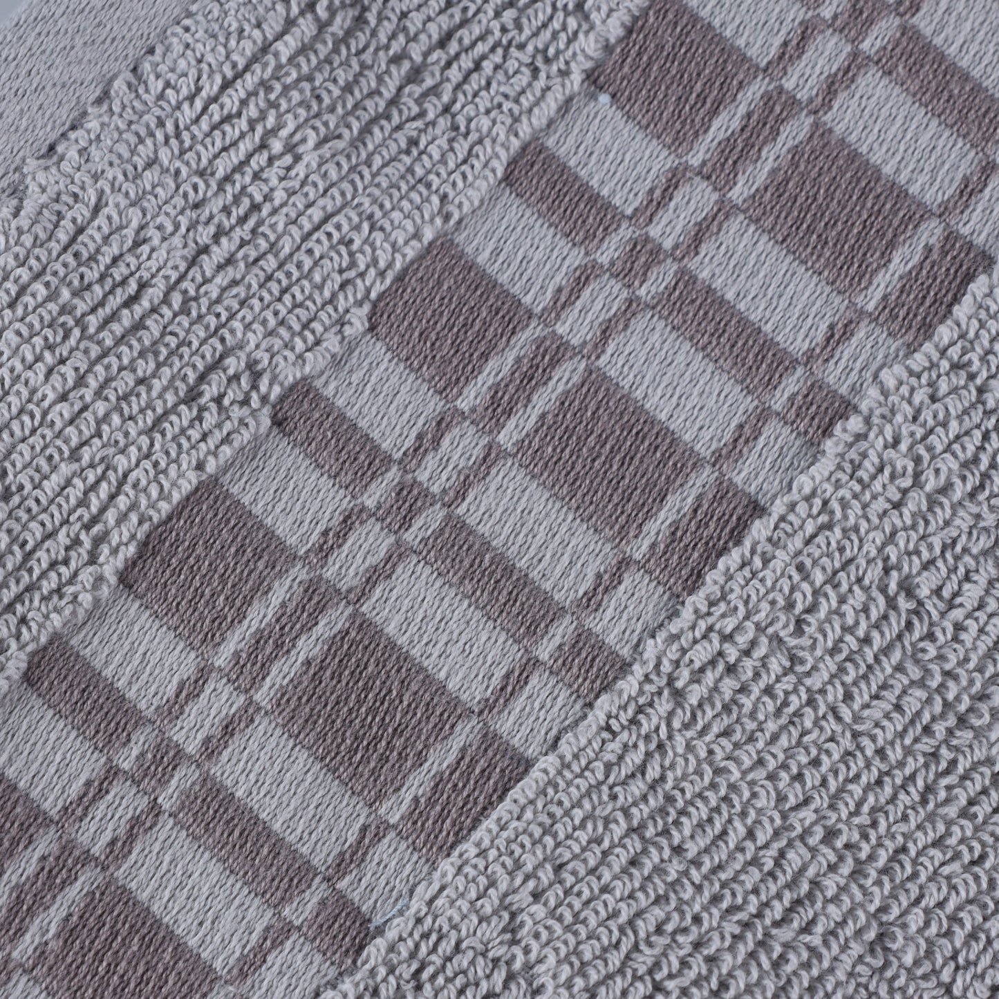 Larissa Cotton Geometric Border Bath Towel Set of 4 - Chrome