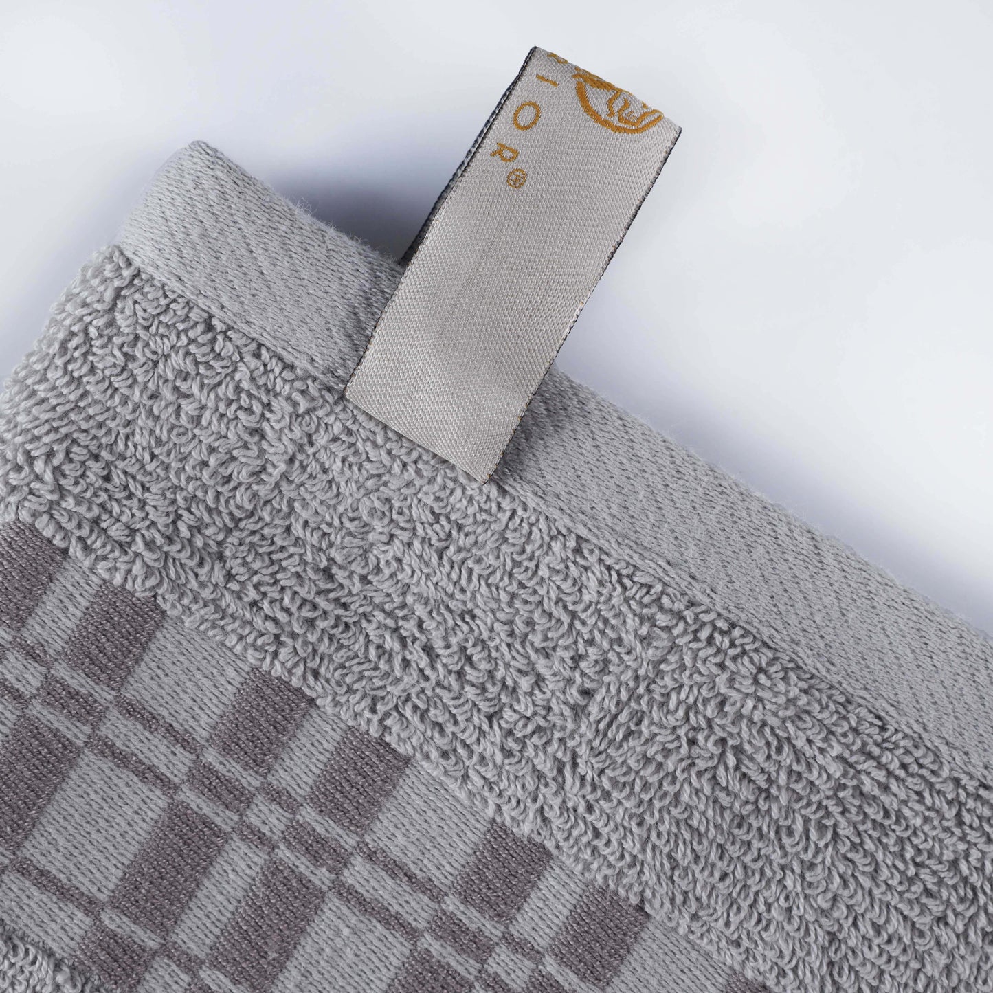 Larissa Cotton Geometric Border Bath Towel Set of 4 - Chrome