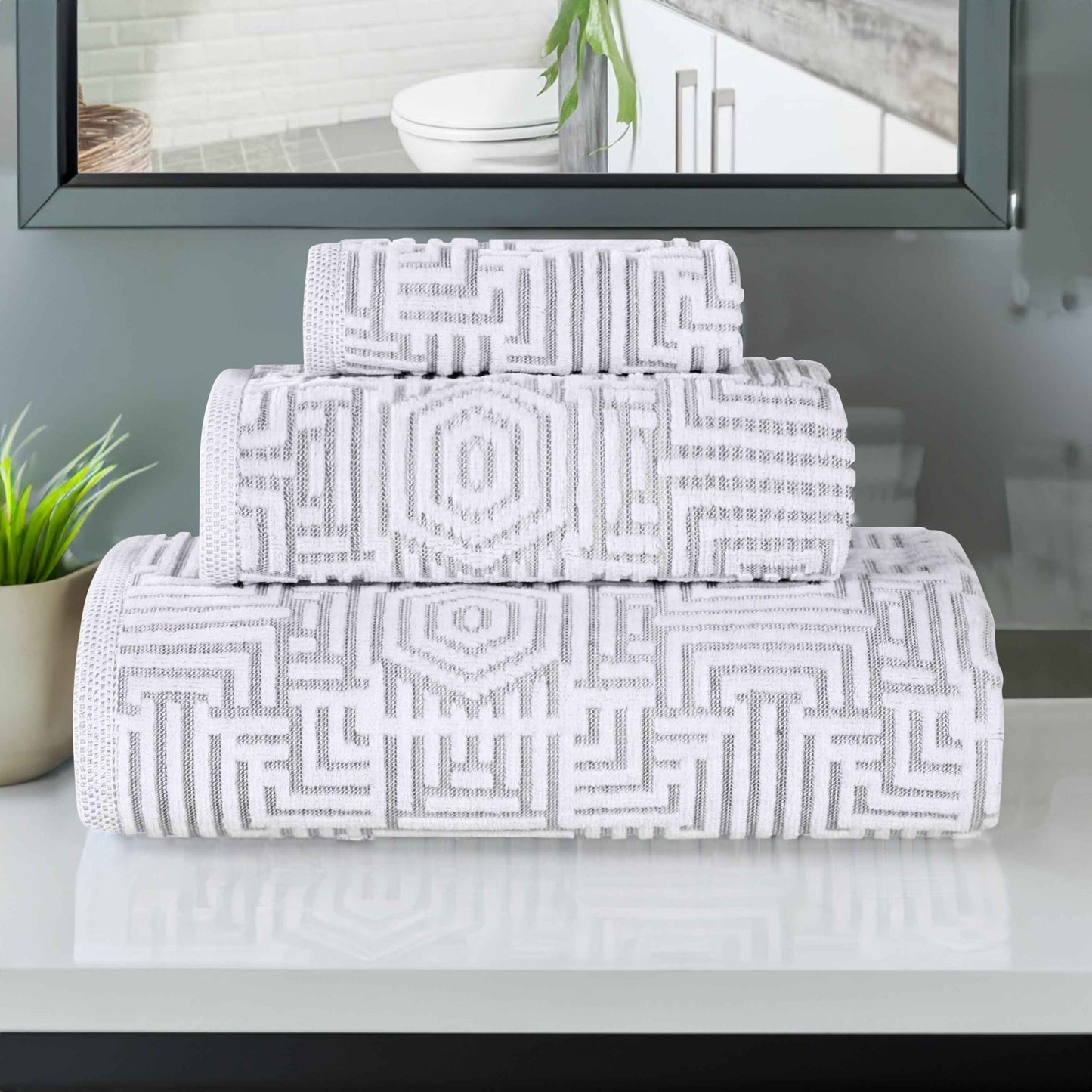 Cotton Modern Geometric Jacquard Plush Absorbent 3-Piece Towel Set - Platinum