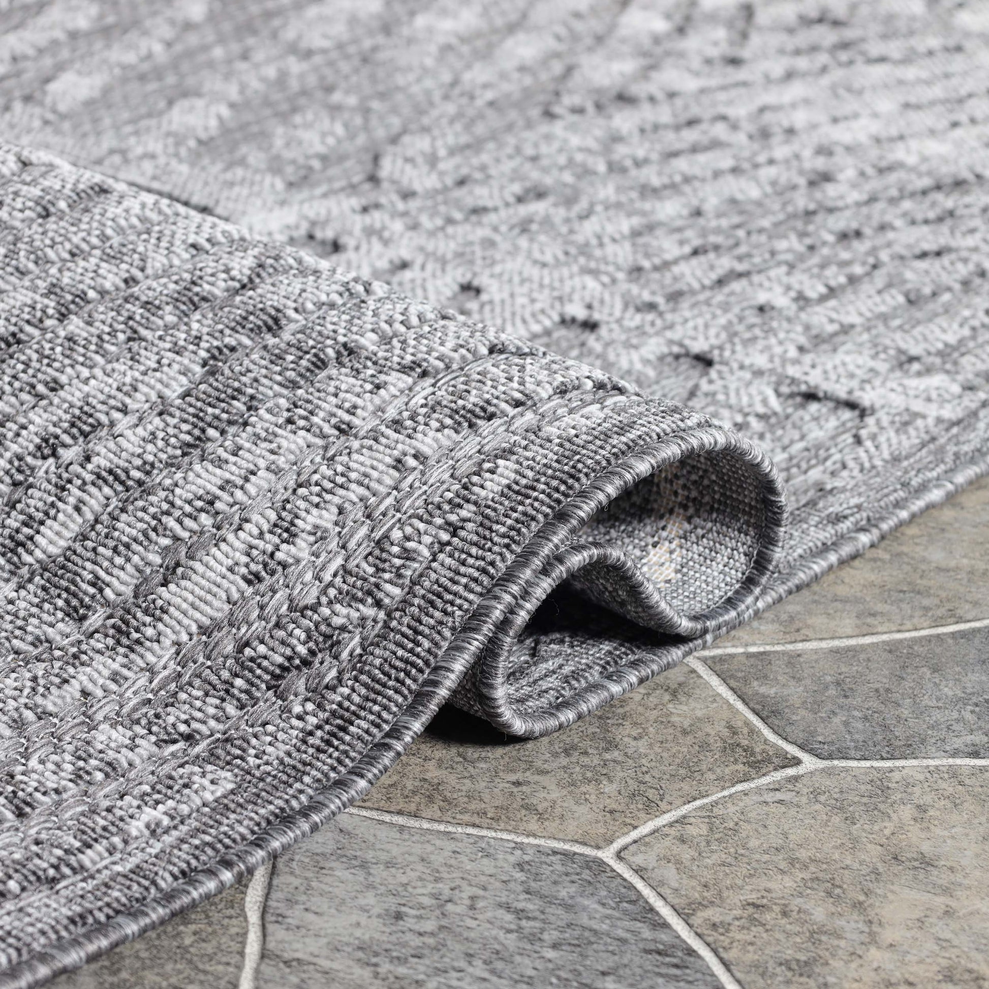 Ellery Abstract Geometric Modern Indoor/Outdoor Area Rug - Grey