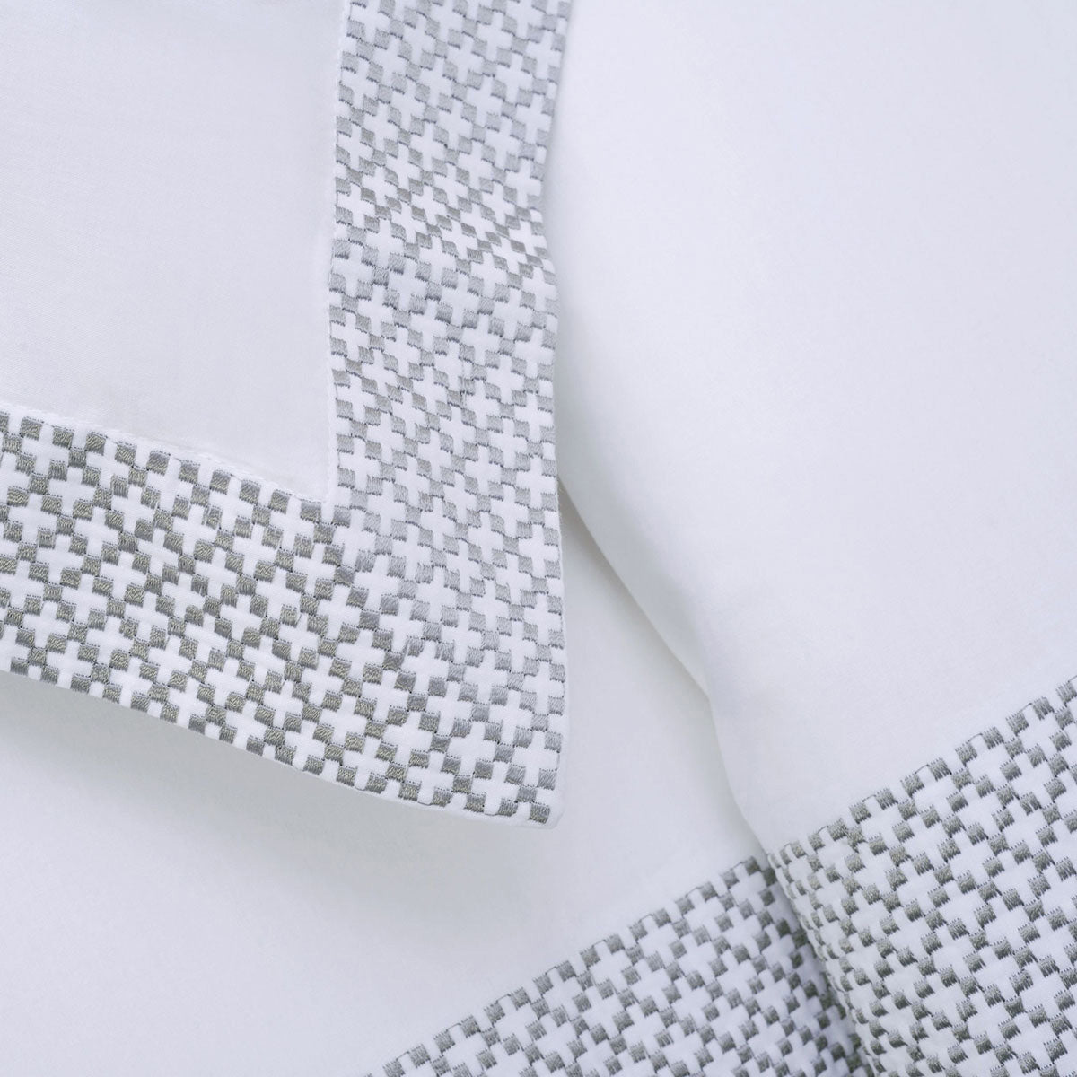 Superior Glenmont Embroidered Duvet Cover Set - White