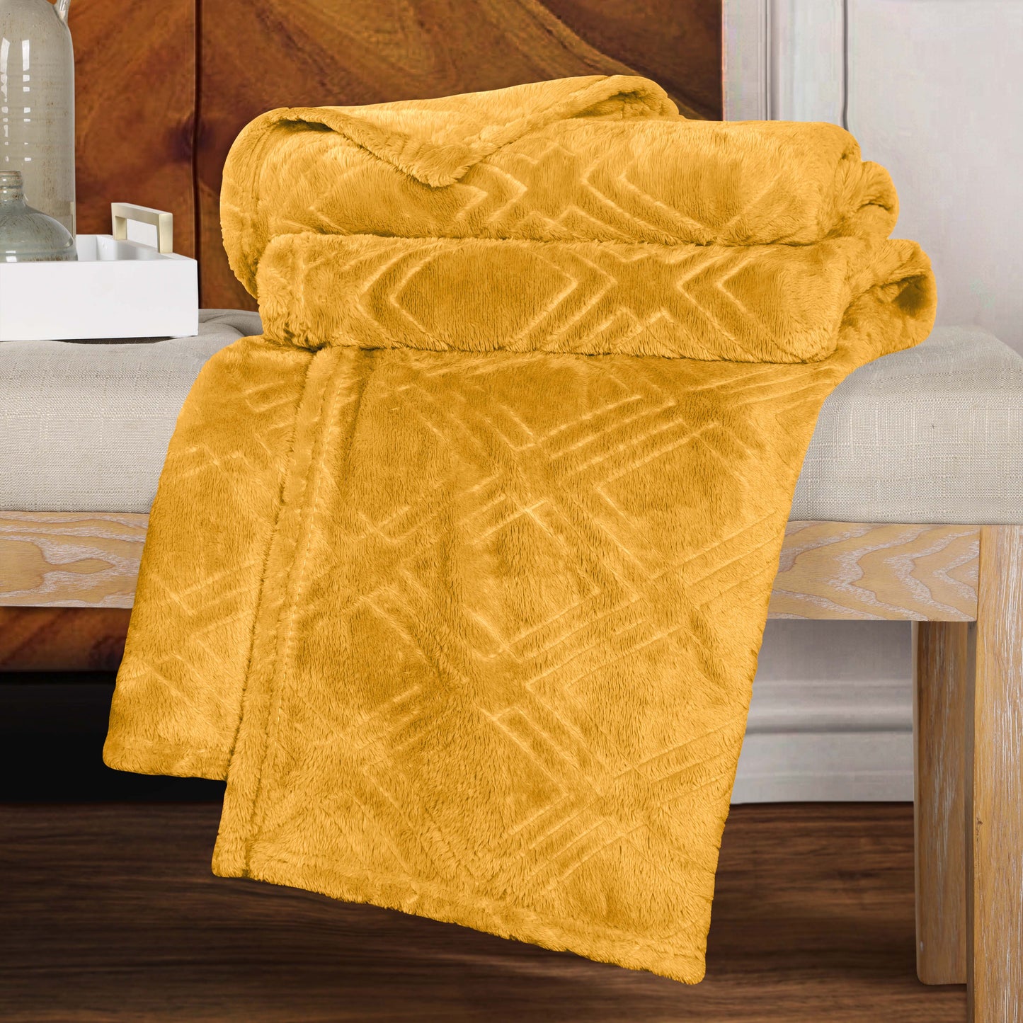 Alaska Diamond Fleece Plush Ultra-Soft Fluffy Blanket