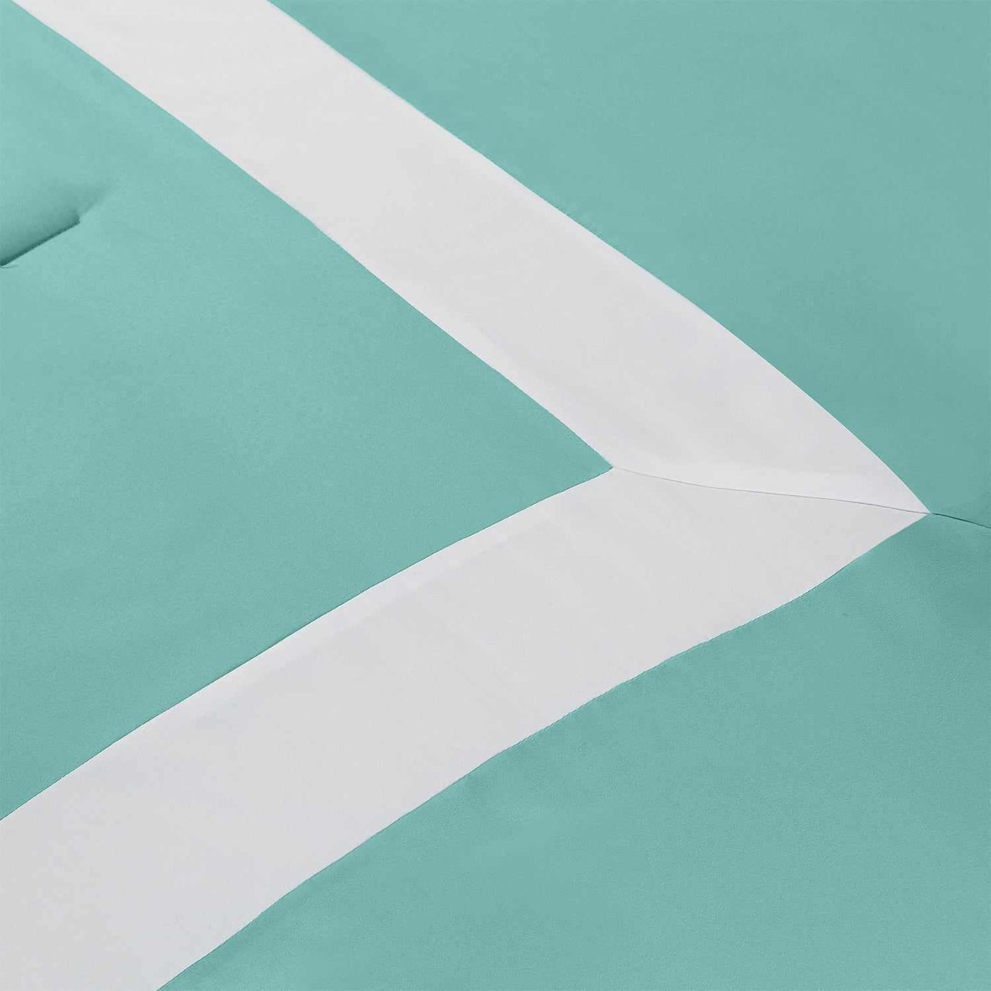 Superior Grammercy Down Alternative Tufted Comforter Set - Teal