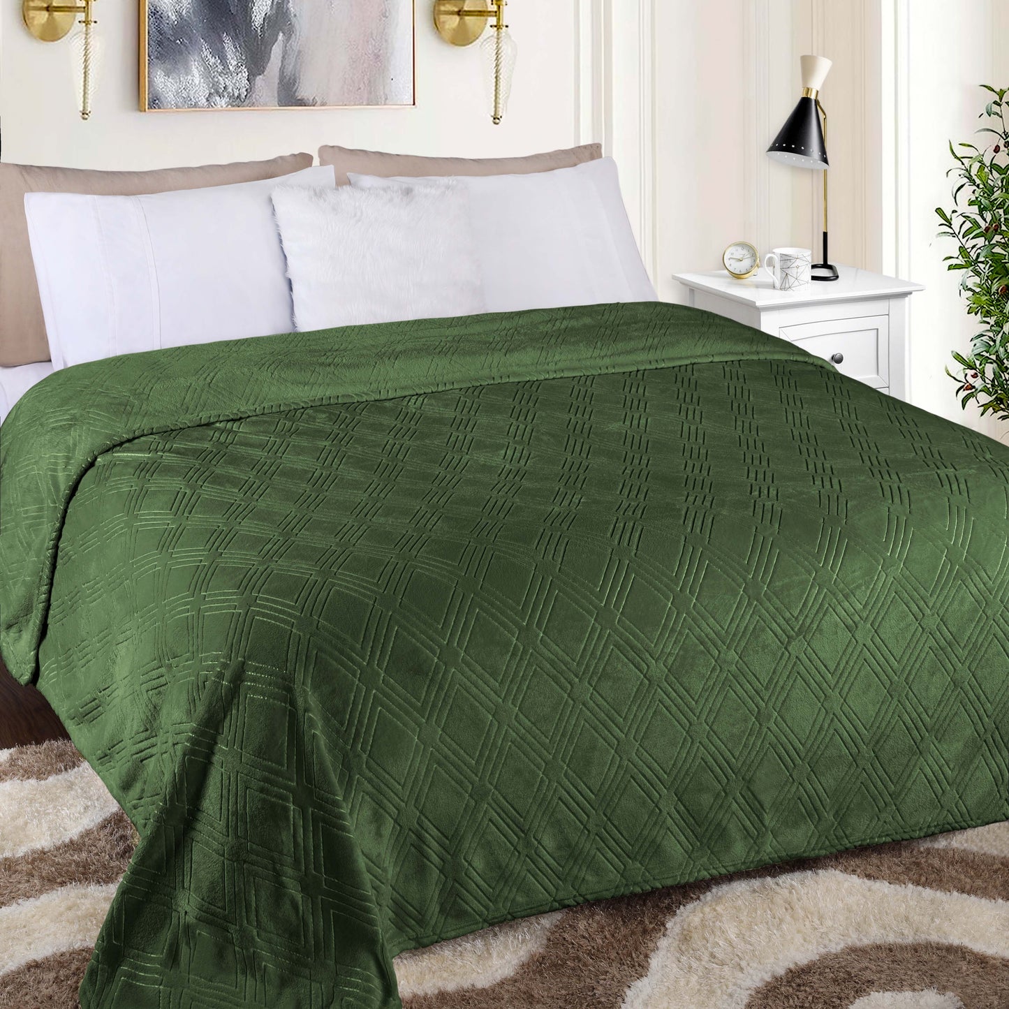 Alaska Diamond Fleece Plush Ultra-Soft Fluffy Blanket