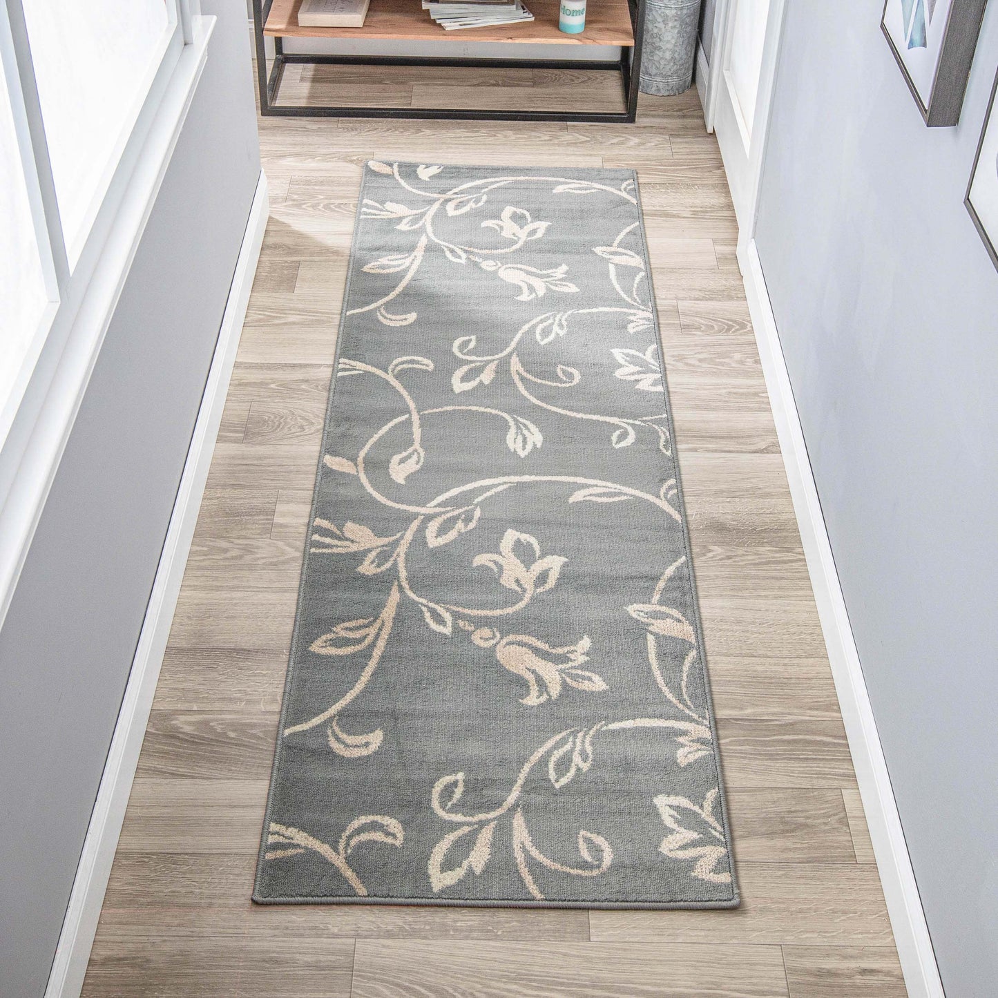 Vine Modern Floral Filigree Pattern Area Rug or Runner Rug