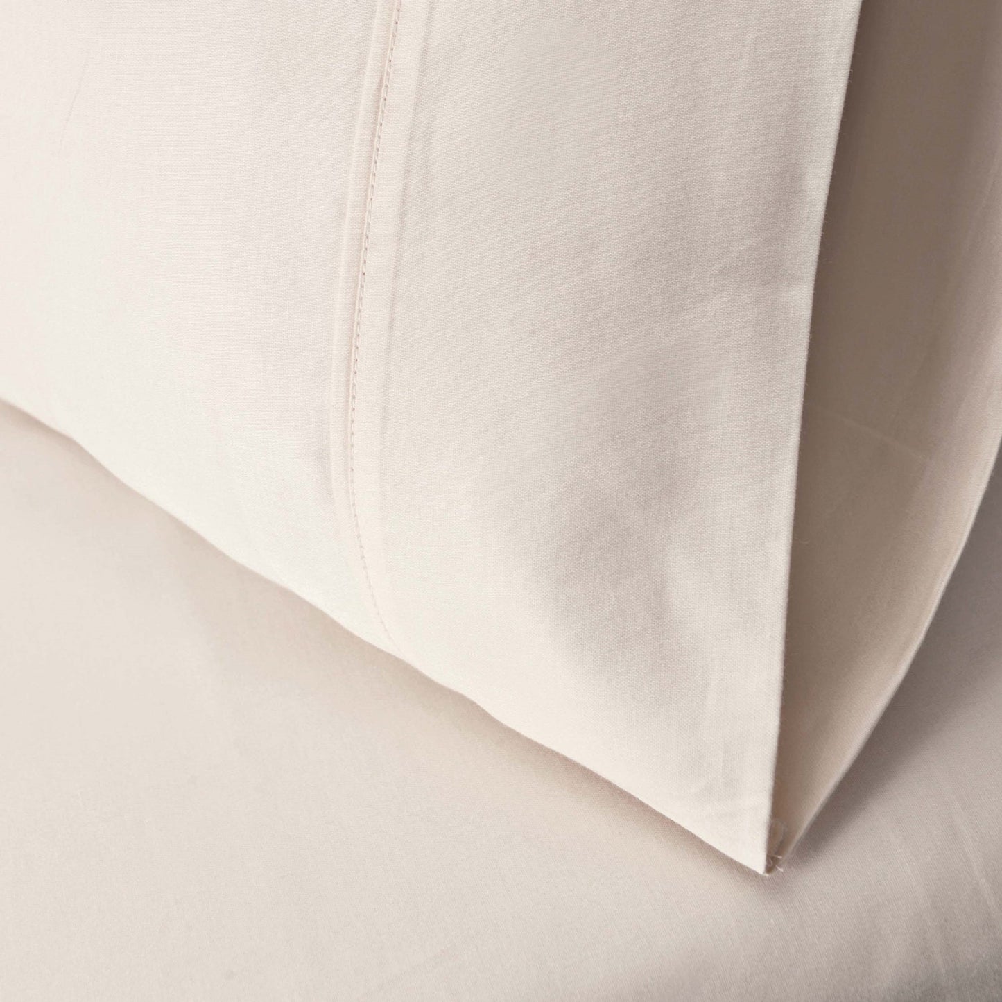 Superior Egyptian Cotton 700 Thread Count 2 Piece Pillowcase Set - Ivory