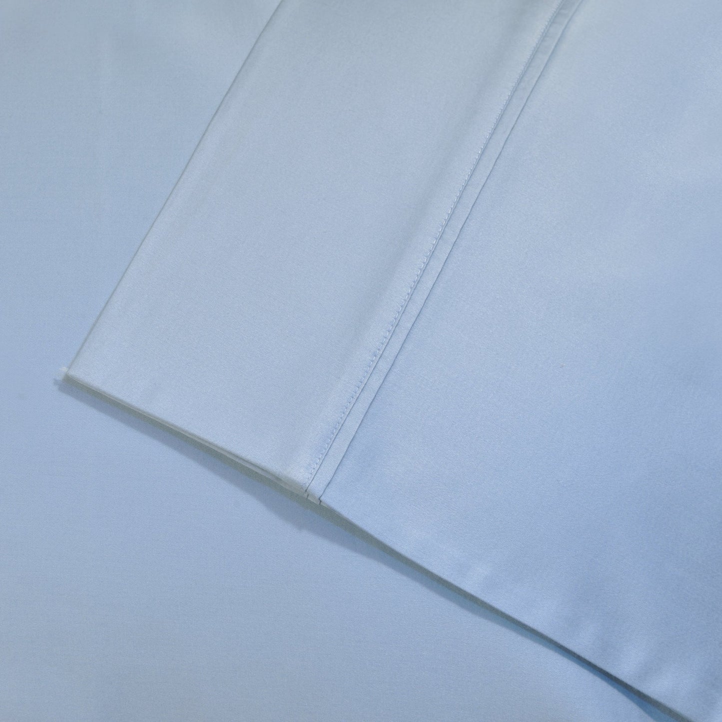 Superior Egyptian Cotton 700 Thread Count 2 Piece Pillowcase Set - Light Blue