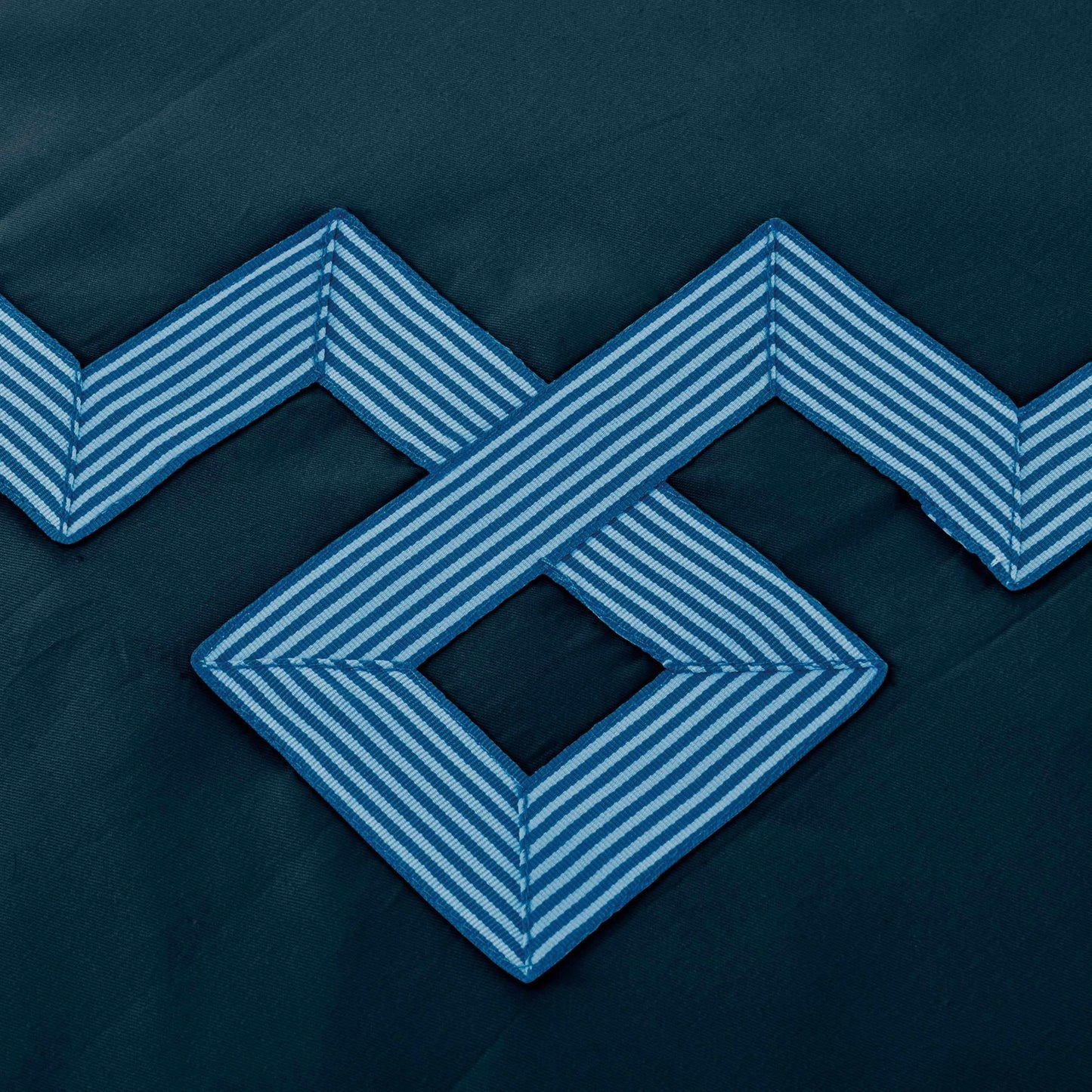 Superior Miller Embroidered Border Cotton Duvet Cover Set - Navy Blue/Navy Blue