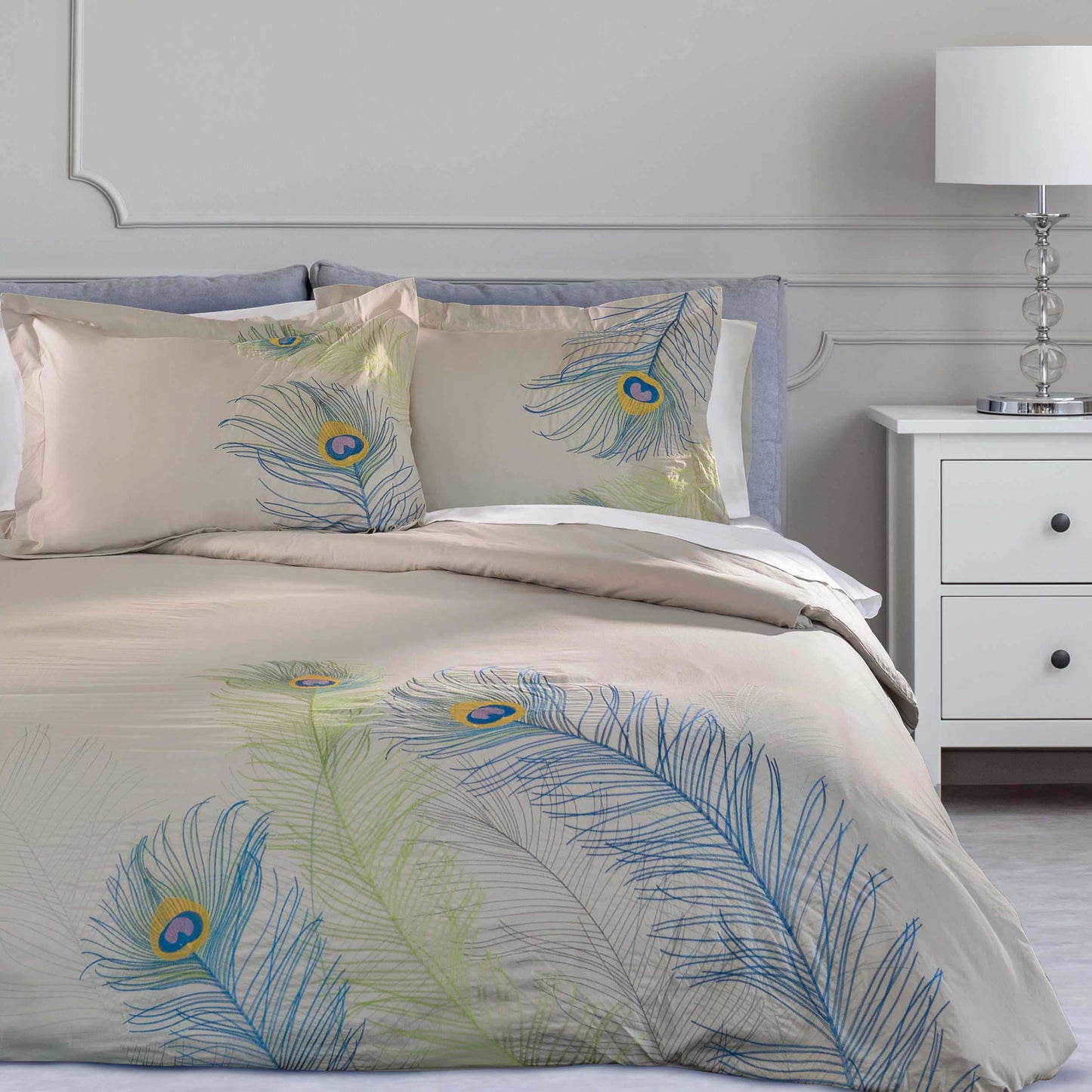 Embroidered Peacock Cotton Duvet Cover Set - Multicolored