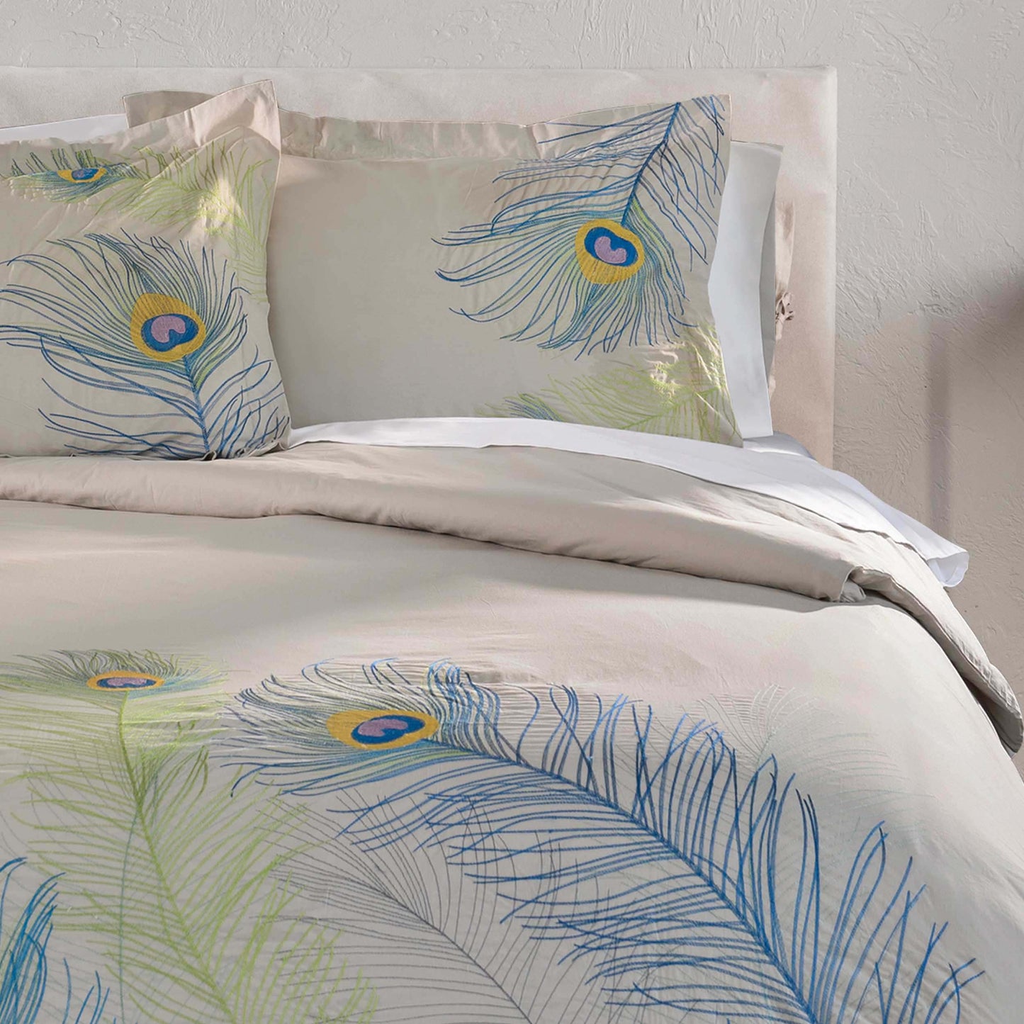 Embroidered Peacock Cotton Duvet Cover Set - Multicolored