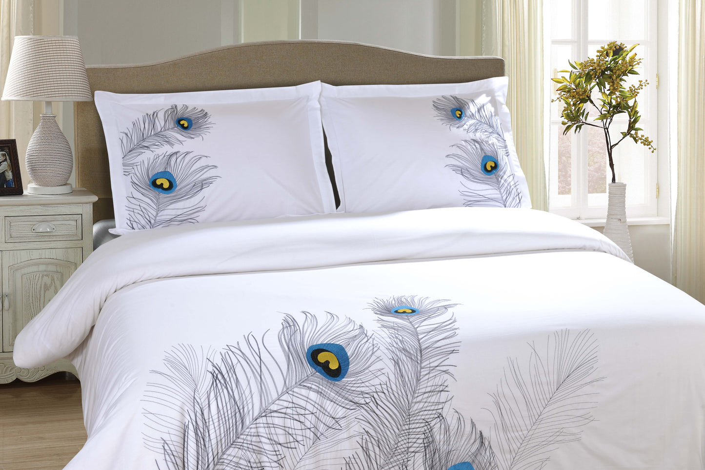 Embroidered Peacock Cotton Duvet Cover Set - Silver