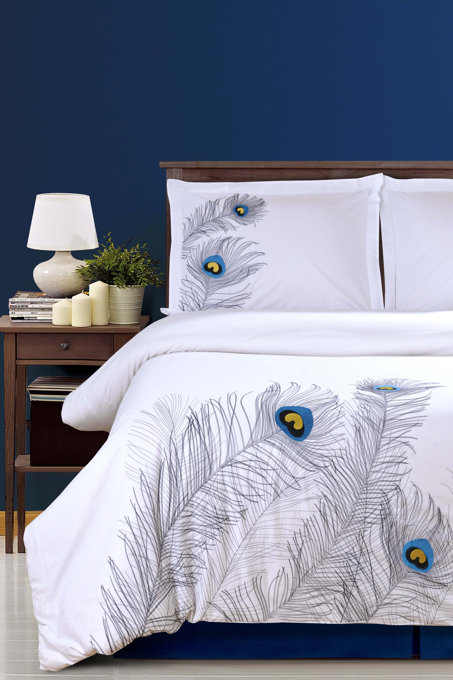 Embroidered Peacock Cotton Duvet Cover Set - Silver