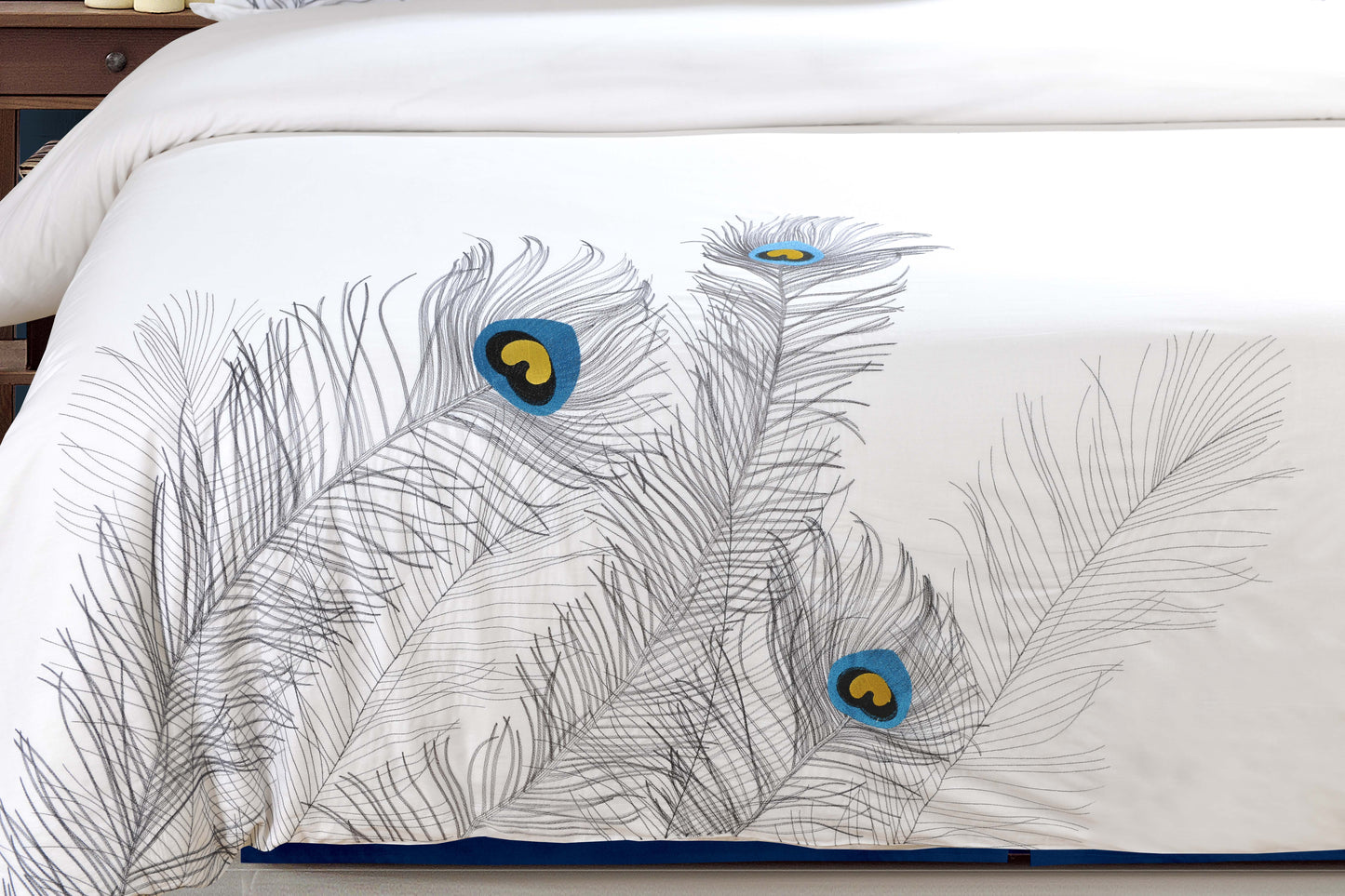 Embroidered Peacock Cotton Duvet Cover Set - Silver