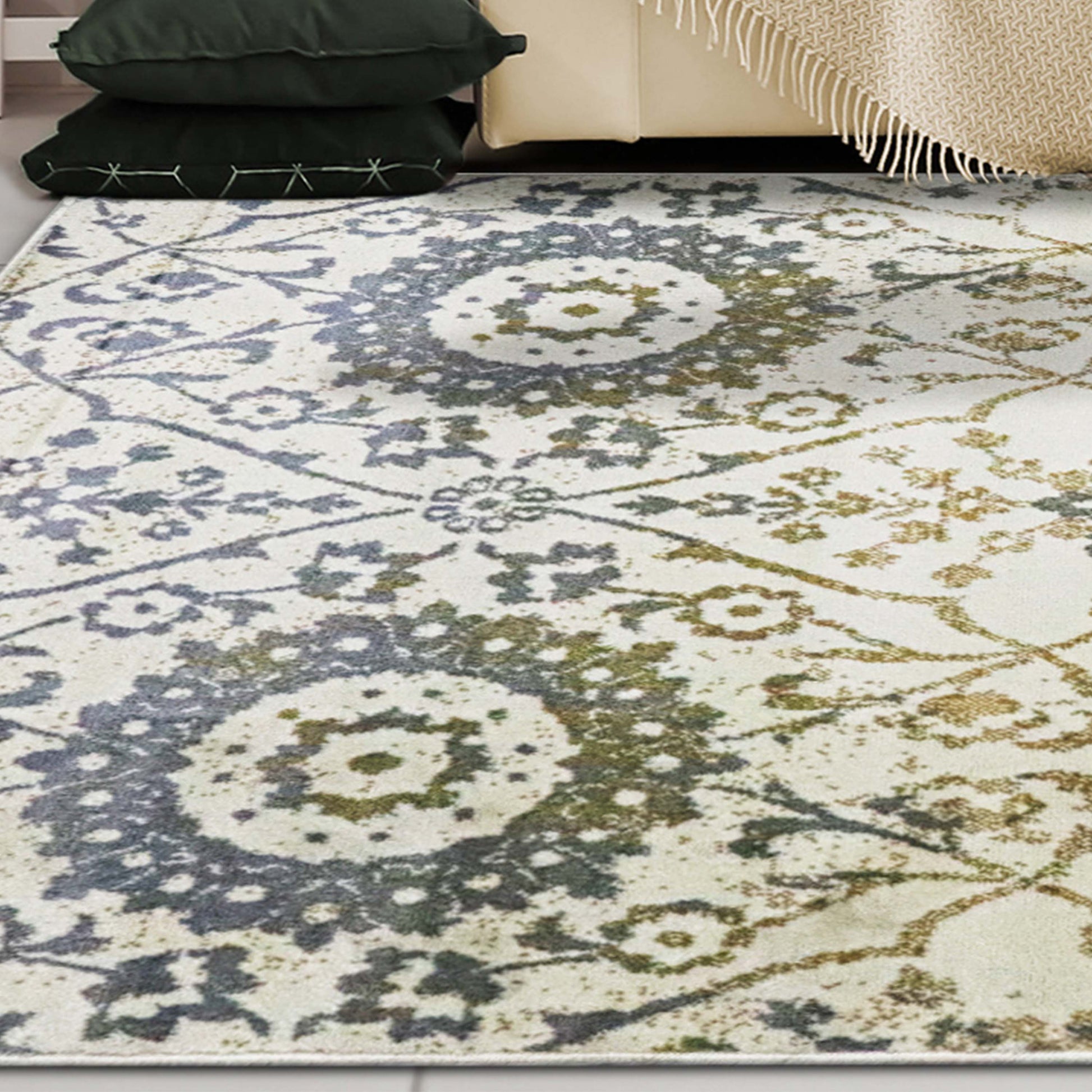 Superior Pendleton Traditional Floral Indoor Area Rug or Runner Rug Or Door Mat - Ivory