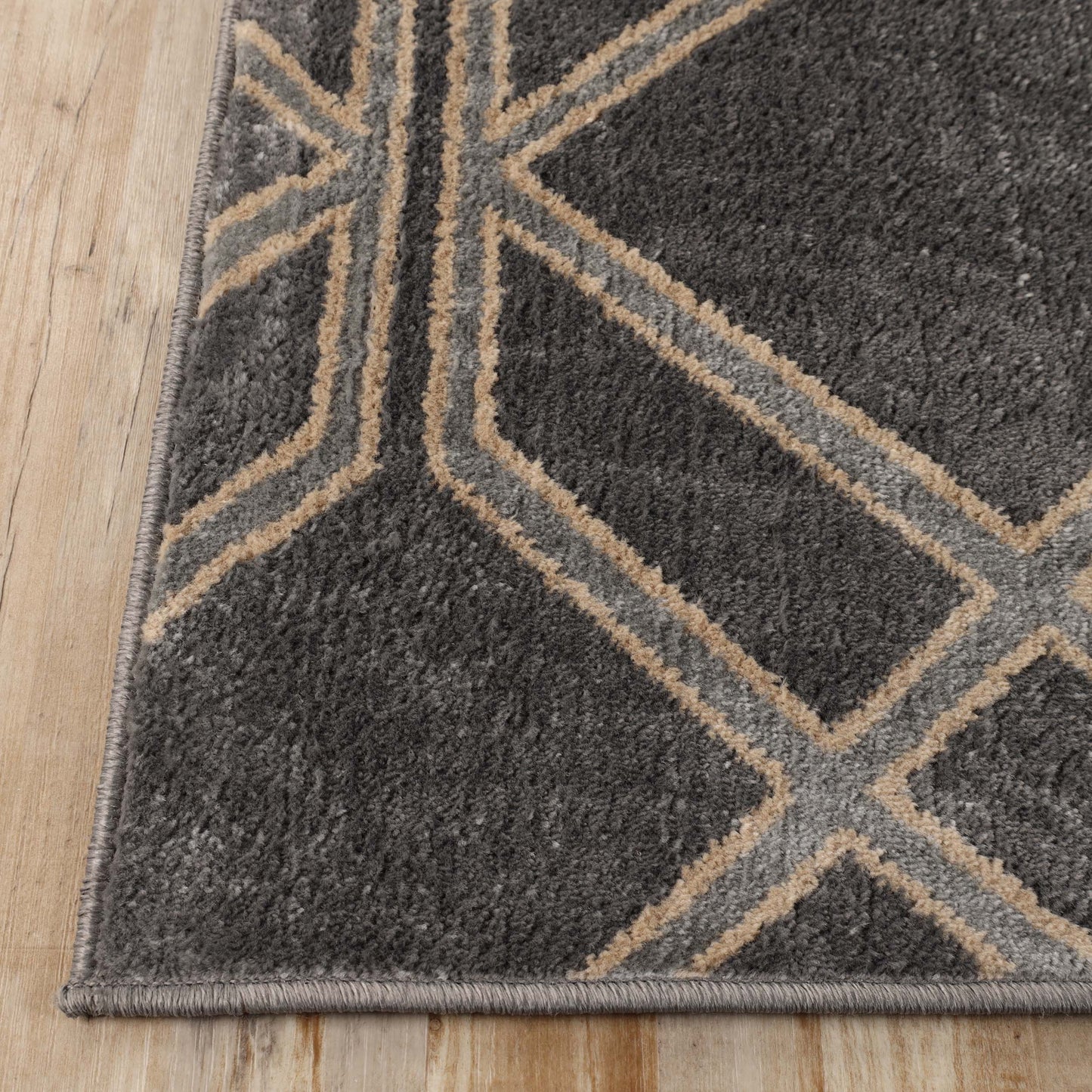 Superior Abner Modern Geometric Diamond Indoor Area Rug or Runner - Black