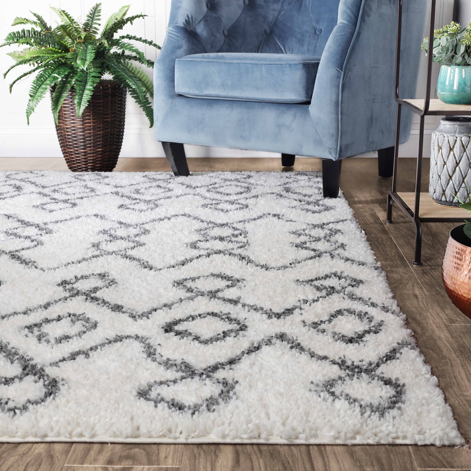 Superior Boho Geometric Diamonds Indoor Plush Shag Area Rug - Black-Cream