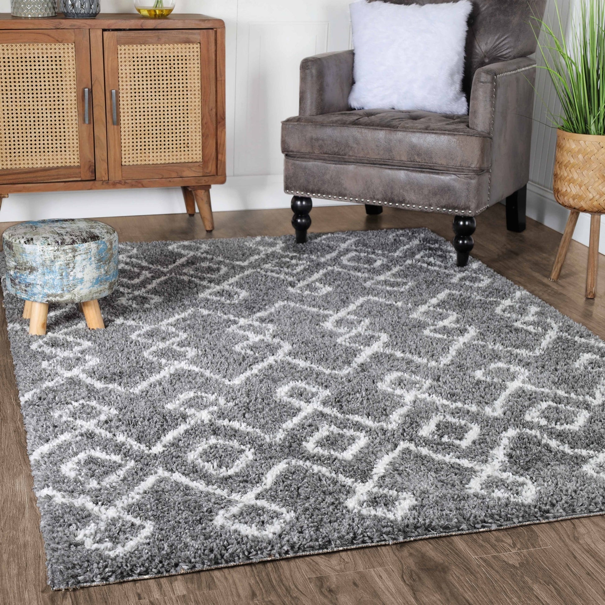 Superior Boho Geometric Diamonds Indoor Plush Shag Area Rug - Cream-Black