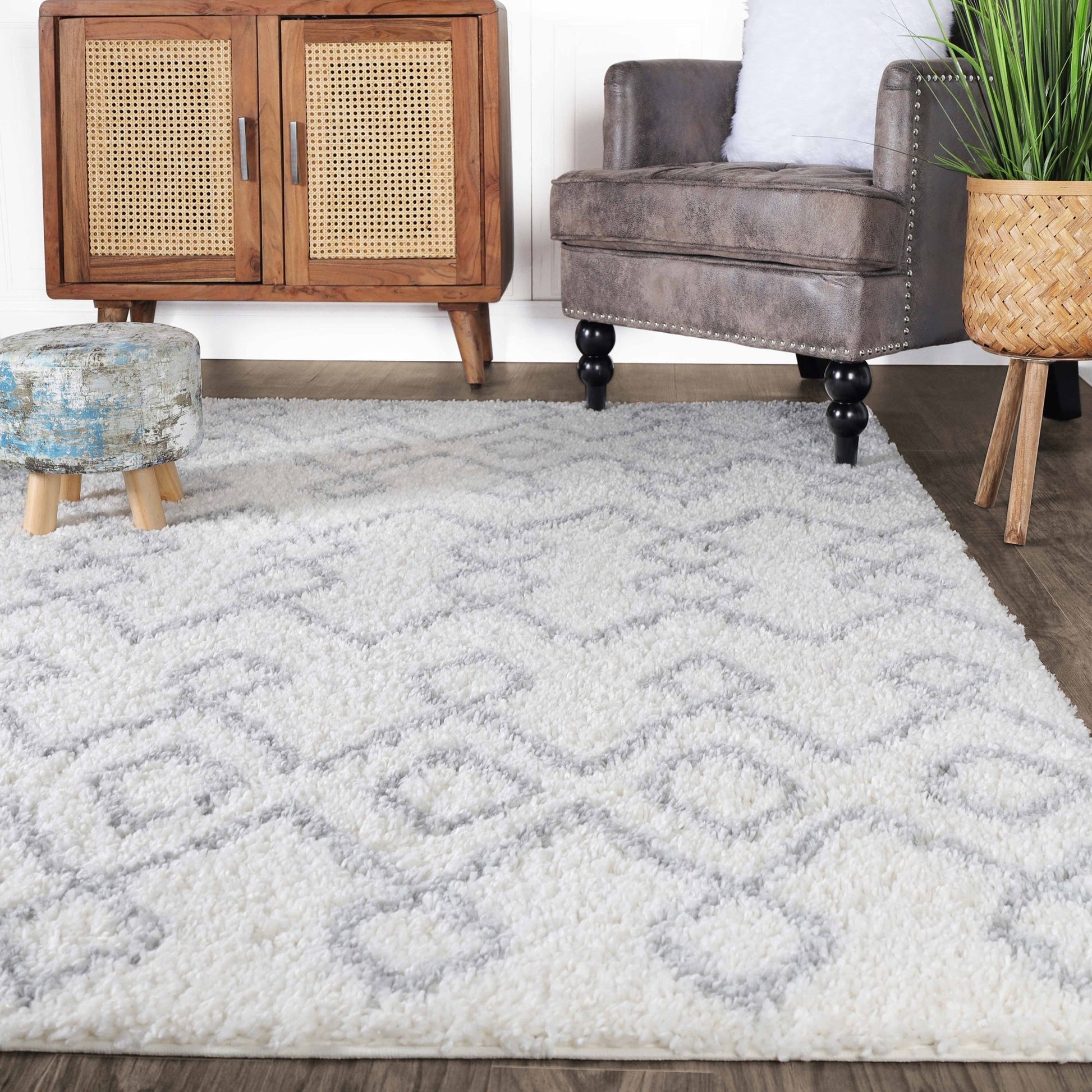 Superior Boho Geometric Diamonds Indoor Plush Shag Area Rug - Grey-Cream