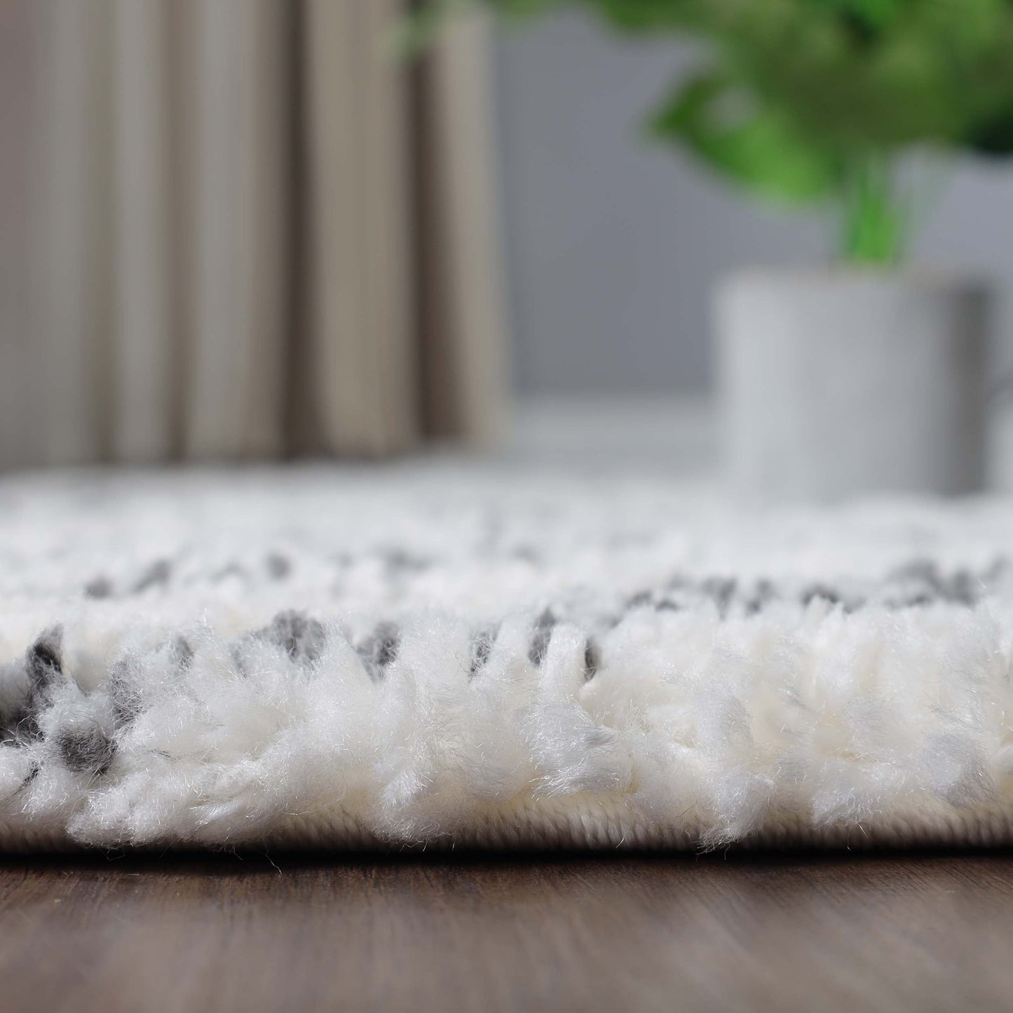 Superior Botanical Indoor Plush Shag Transitional Area Rug - Cream-Black