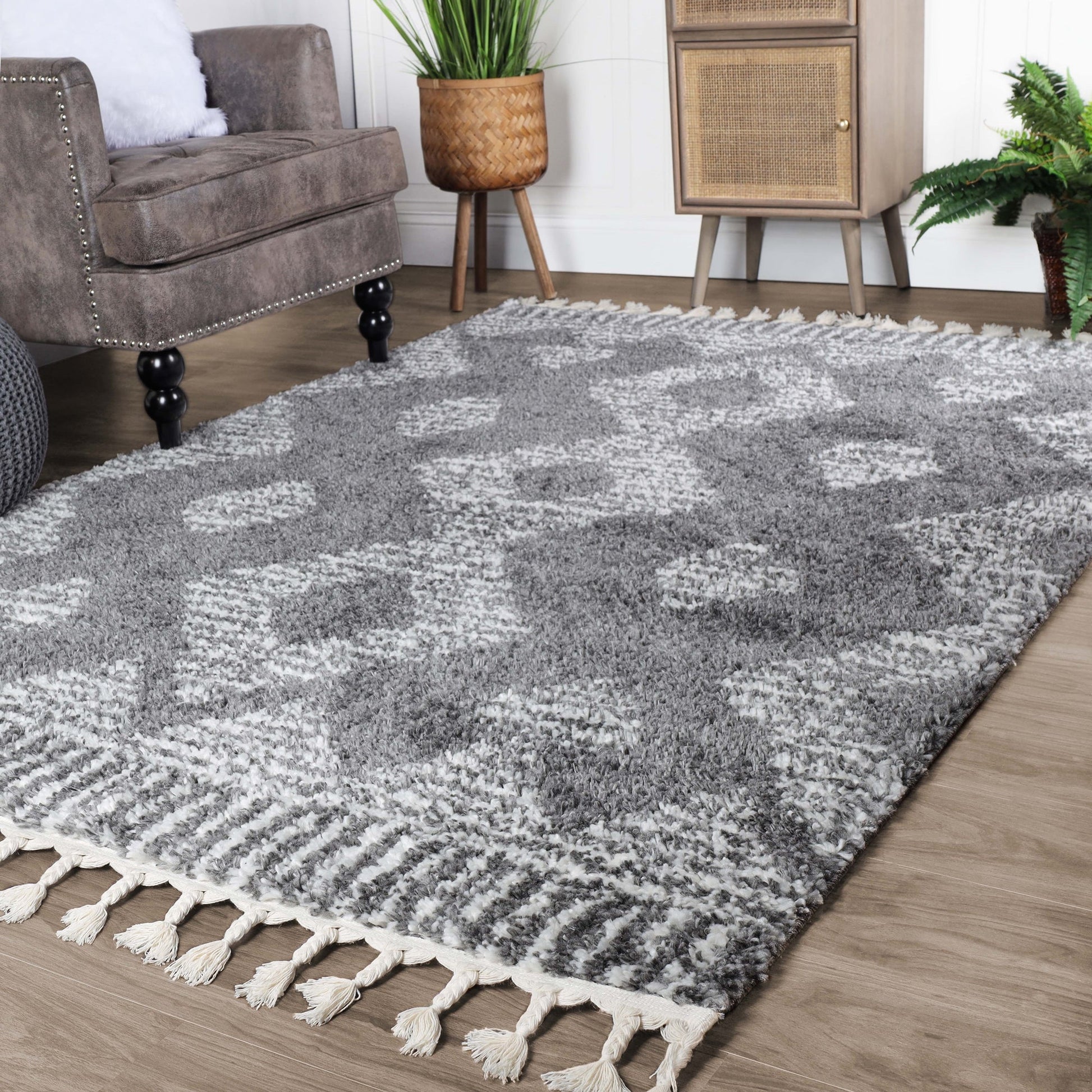 Superior Bohemian Geometric Indoor Plush Shag Area Rug with Tassels - Cream-Black