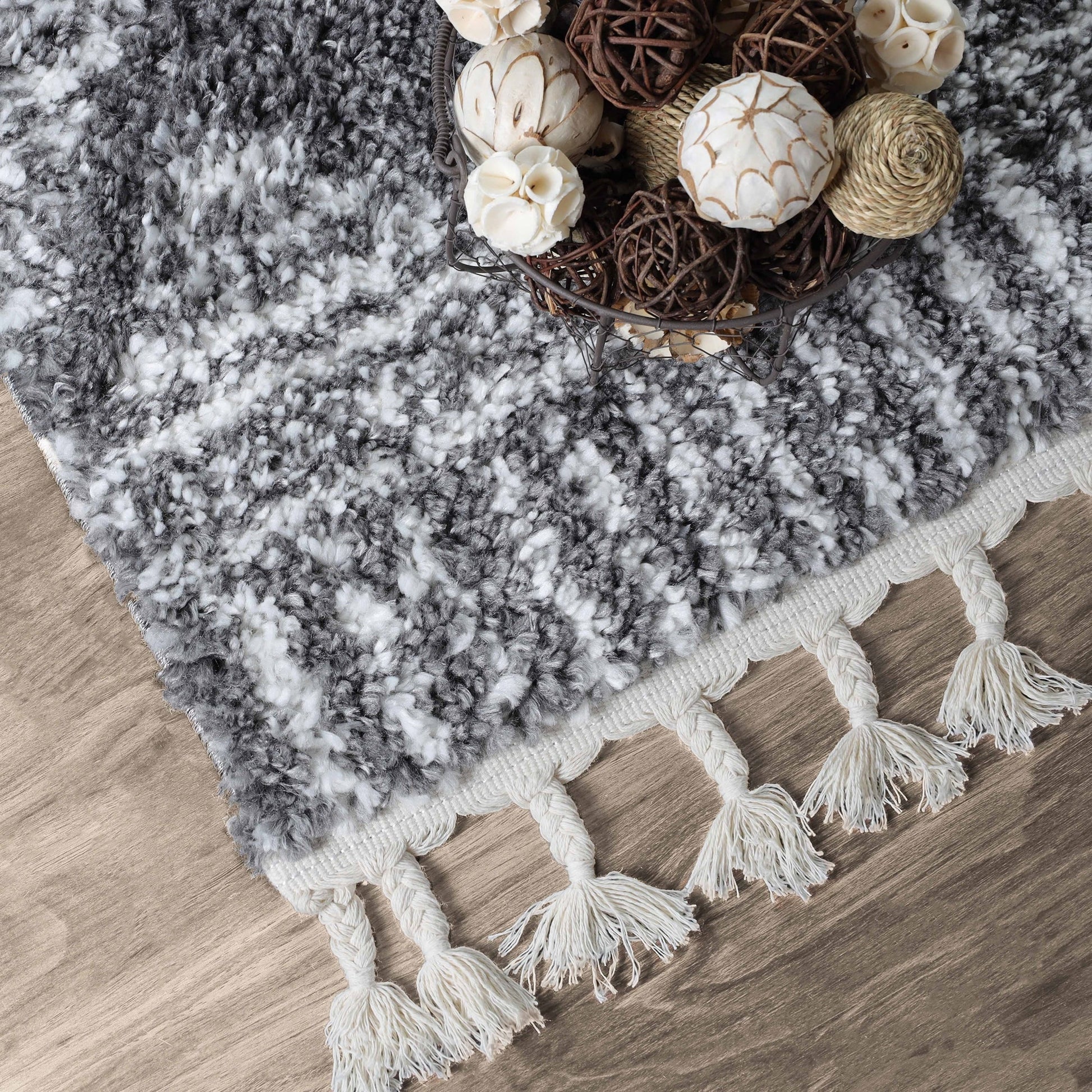 Superior Bohemian Geometric Indoor Plush Shag Area Rug with Tassels - Cream-Black